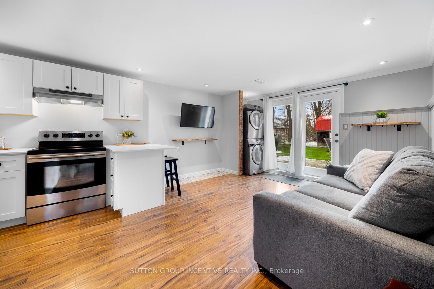 Photo 21 of 2035 Craig Road, Innisfil, Alcona — HOMEH