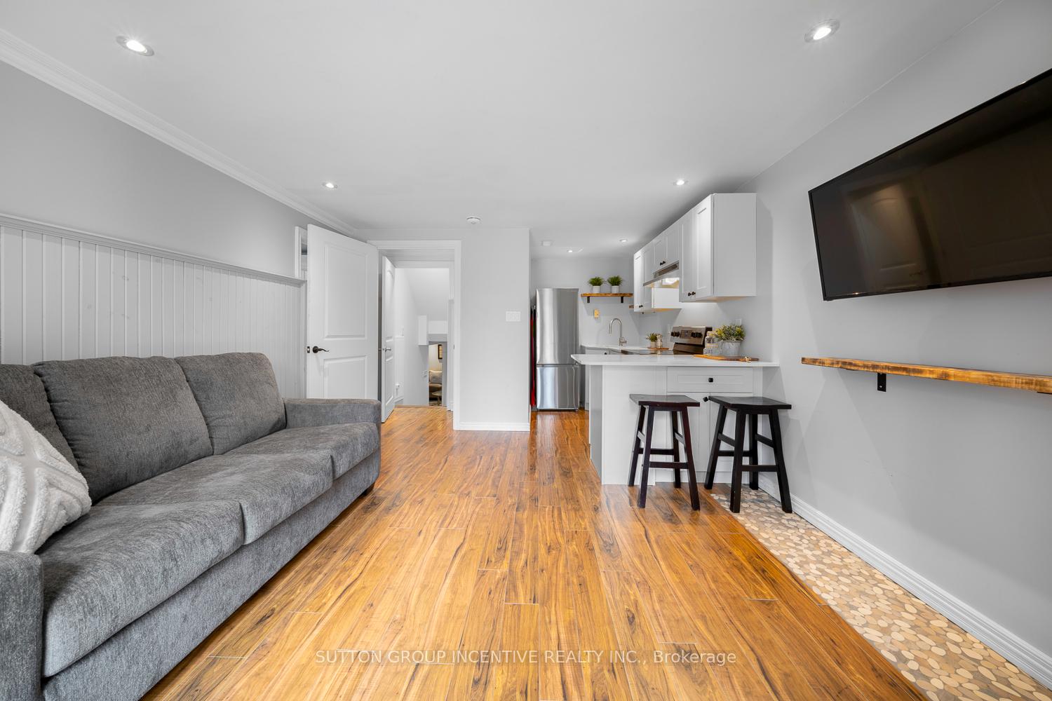 Photo 23 of 2035 Craig Road, Innisfil, Alcona — HOMEH