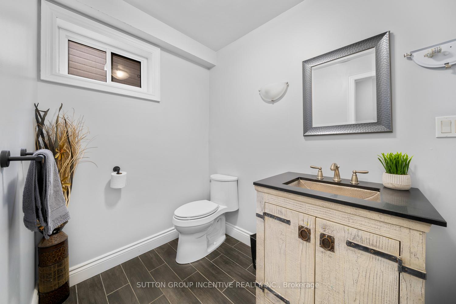 Photo 27 of 2035 Craig Road, Innisfil, Alcona — HOMEH