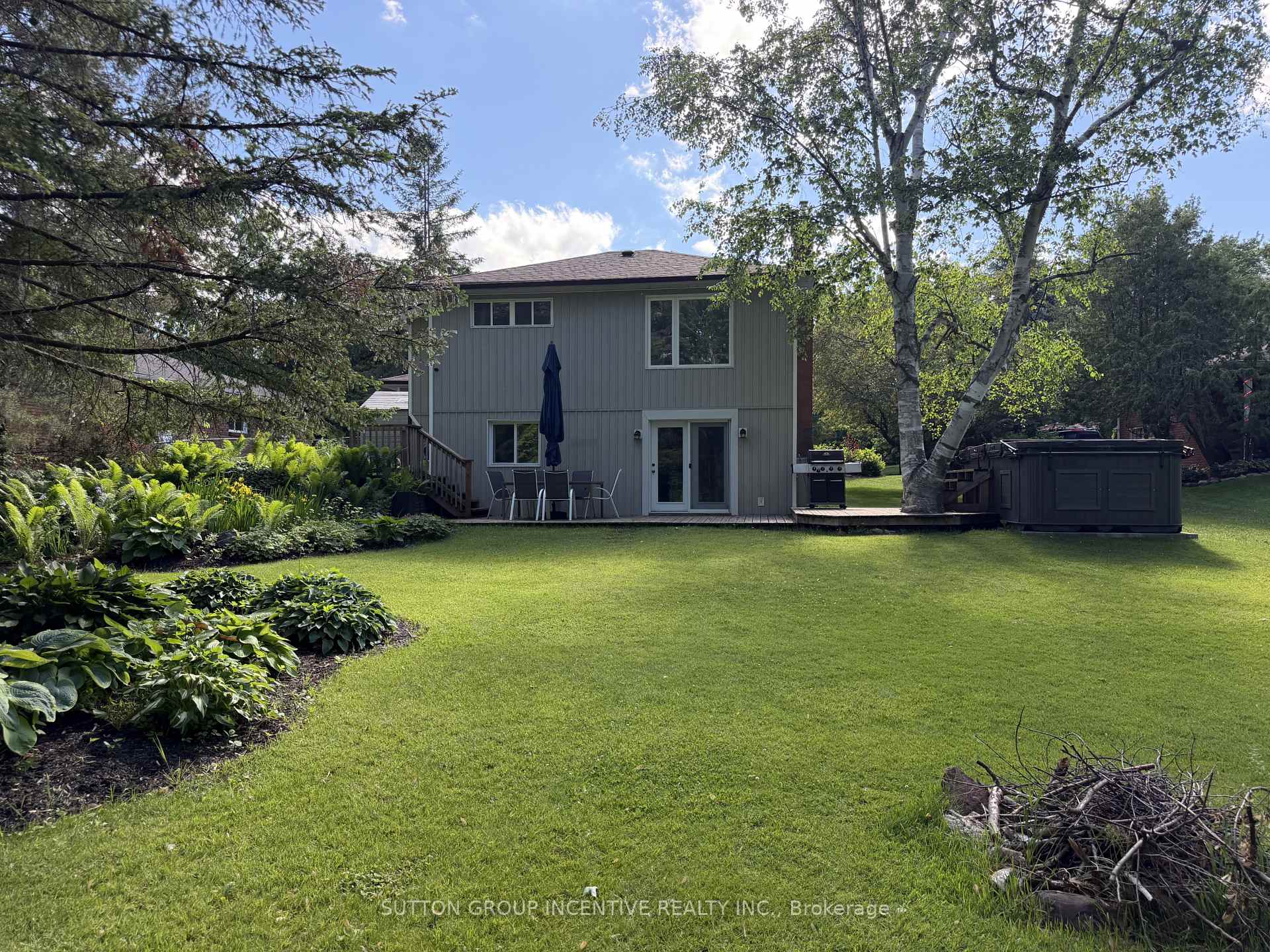 Photo 36 of 2035 Craig Road, Innisfil, Alcona — HOMEH