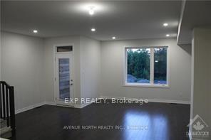 Photo 2 of 321 Quest Private, Ottawa, Blossom Park/Kemp Park/Findlay Creek — HOMEH