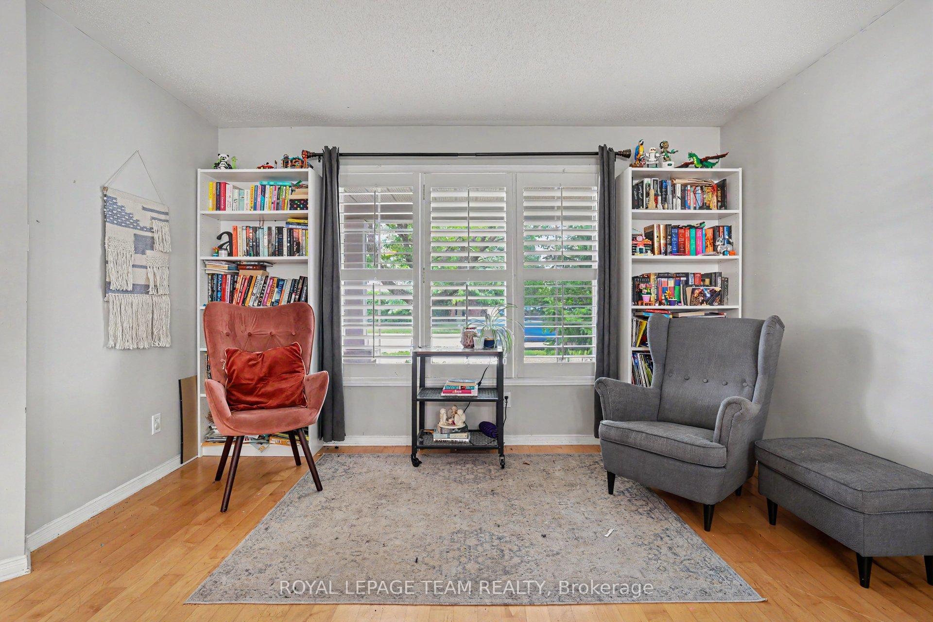 Photo 5 of 141 Grassy Plains Drive, Ottawa, Kanata - Emerald Meadows/Trailwest — HOMEH