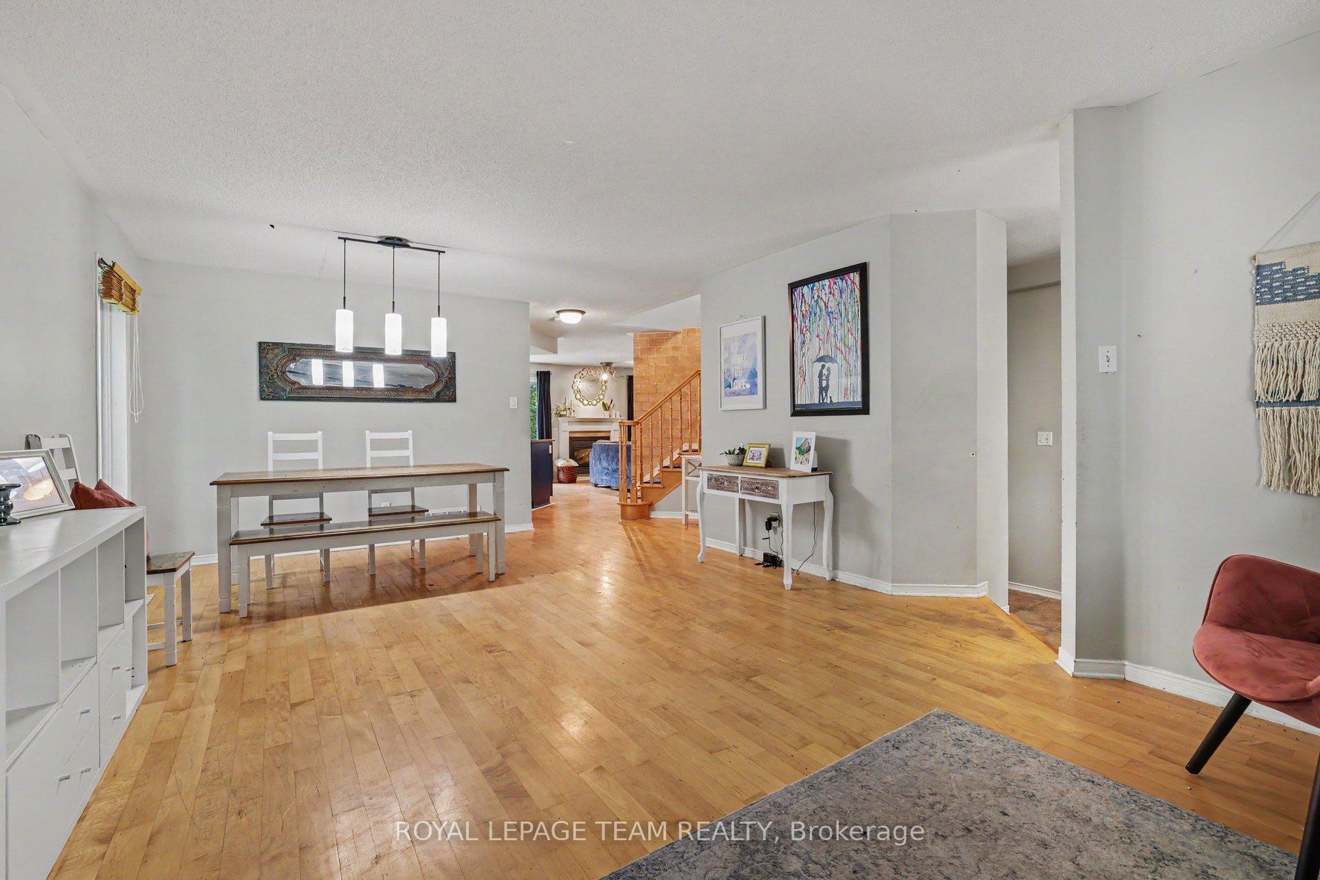Photo 7 of 141 Grassy Plains Drive, Ottawa, Kanata - Emerald Meadows/Trailwest — HOMEH