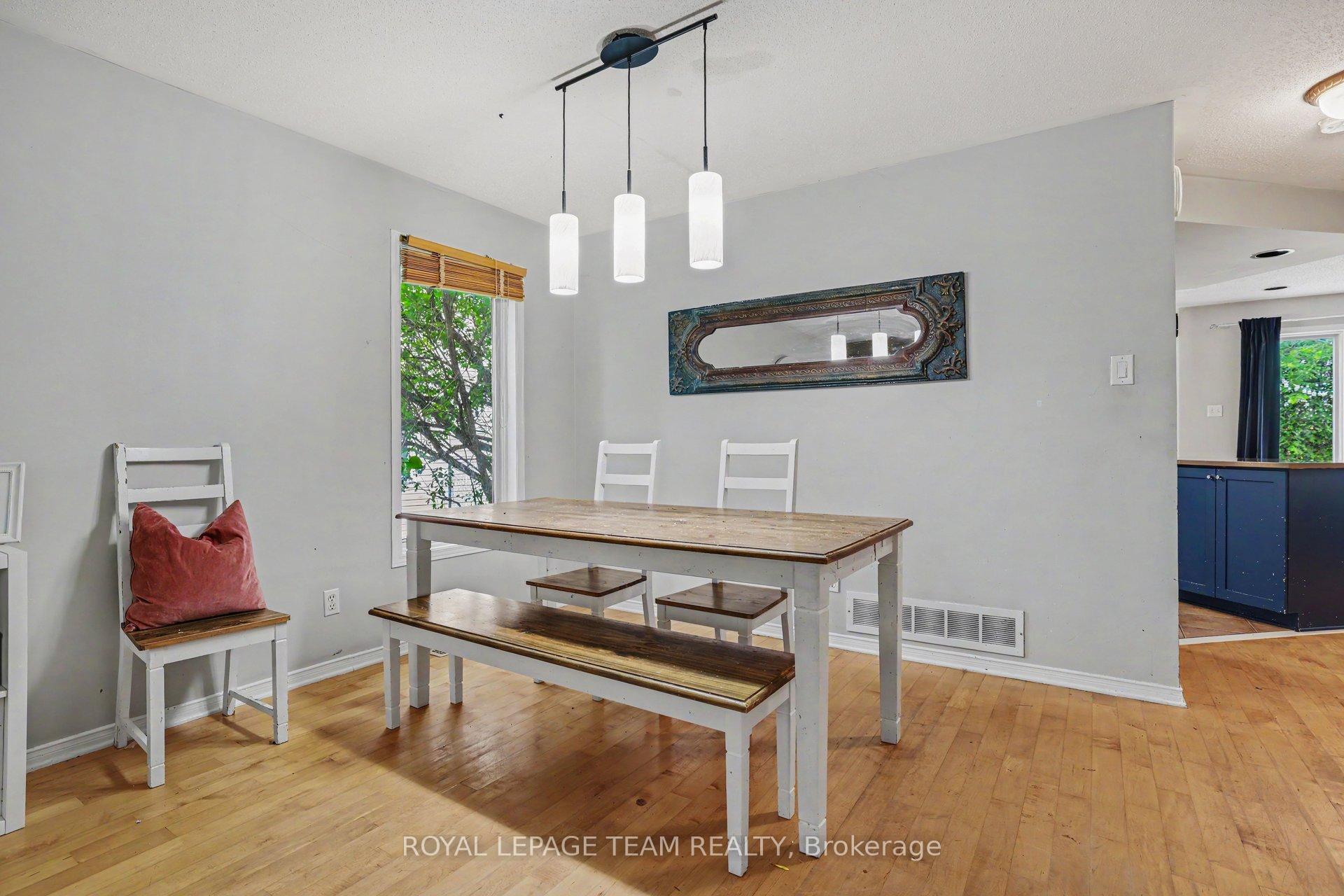 Photo 9 of 141 Grassy Plains Drive, Ottawa, Kanata - Emerald Meadows/Trailwest — HOMEH