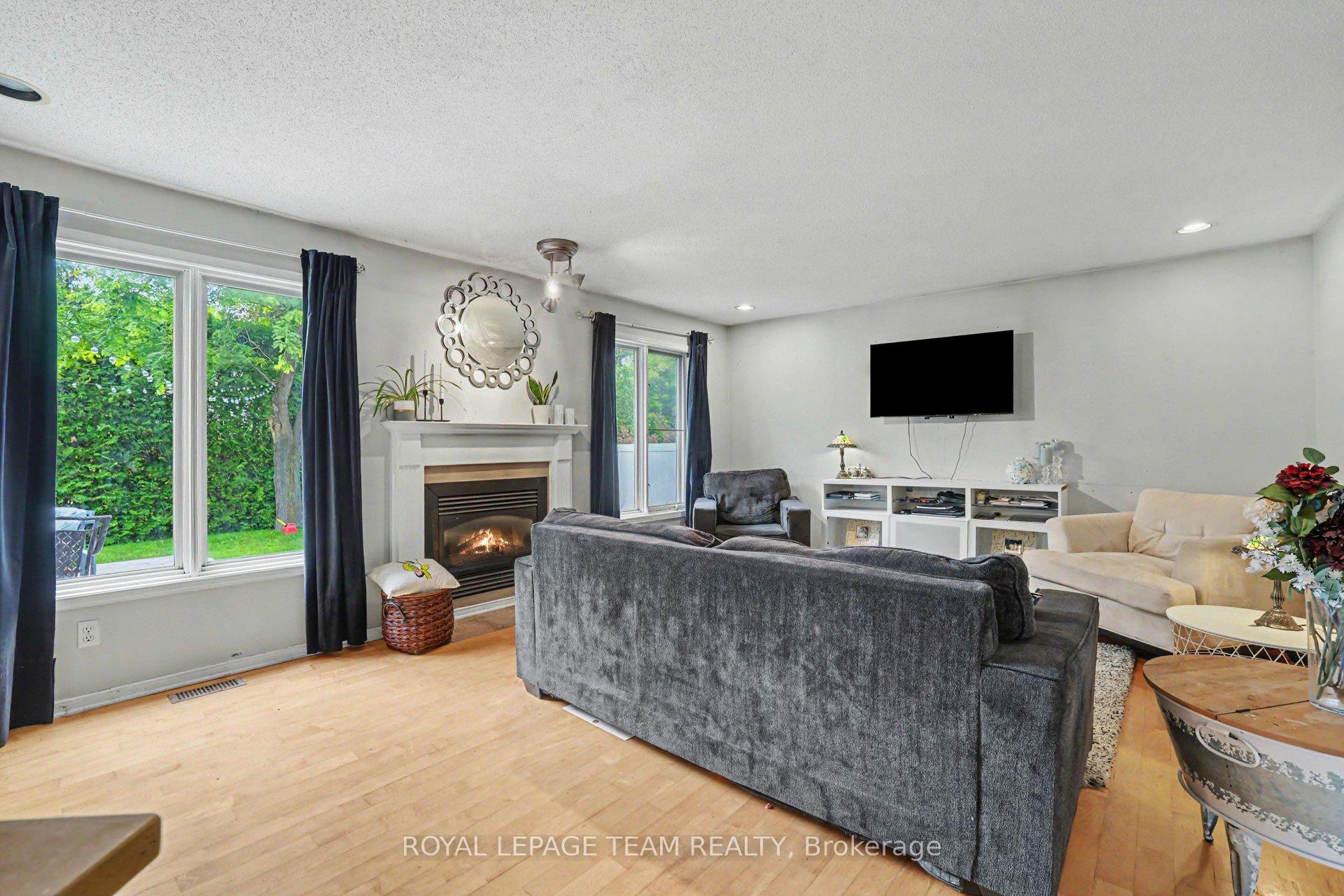Photo 17 of 141 Grassy Plains Drive, Ottawa, Kanata - Emerald Meadows/Trailwest — HOMEH