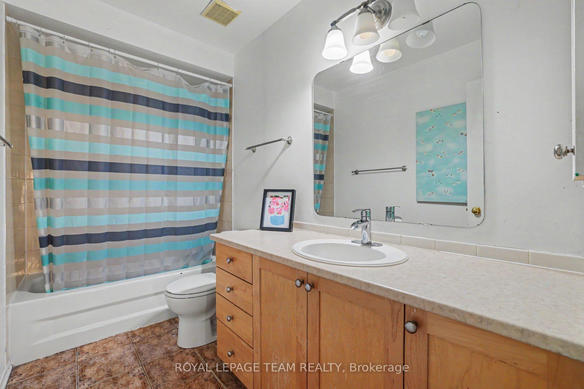 Photo 26 of 141 Grassy Plains Drive, Ottawa, Kanata - Emerald Meadows/Trailwest — HOMEH