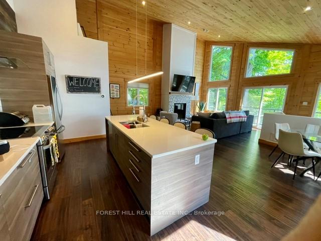 Photo 7 of 170 Hill Street, Gravenhurst, Muskoka (S) — HOMEH
