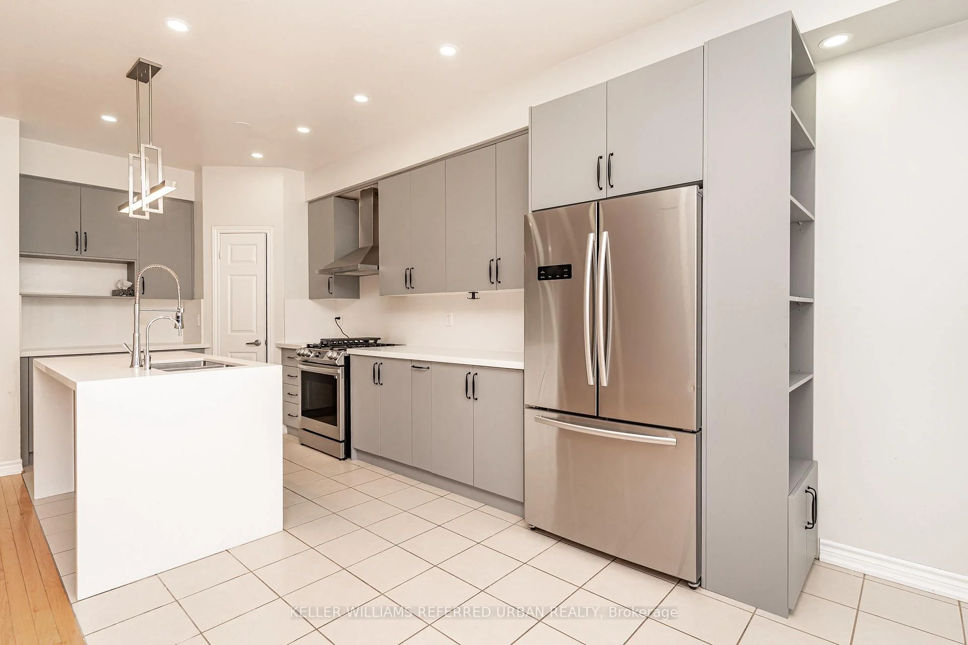 Photo 9 of 13313 Bathurst Street, Richmond Hill, Oak Ridges — HOMEH
