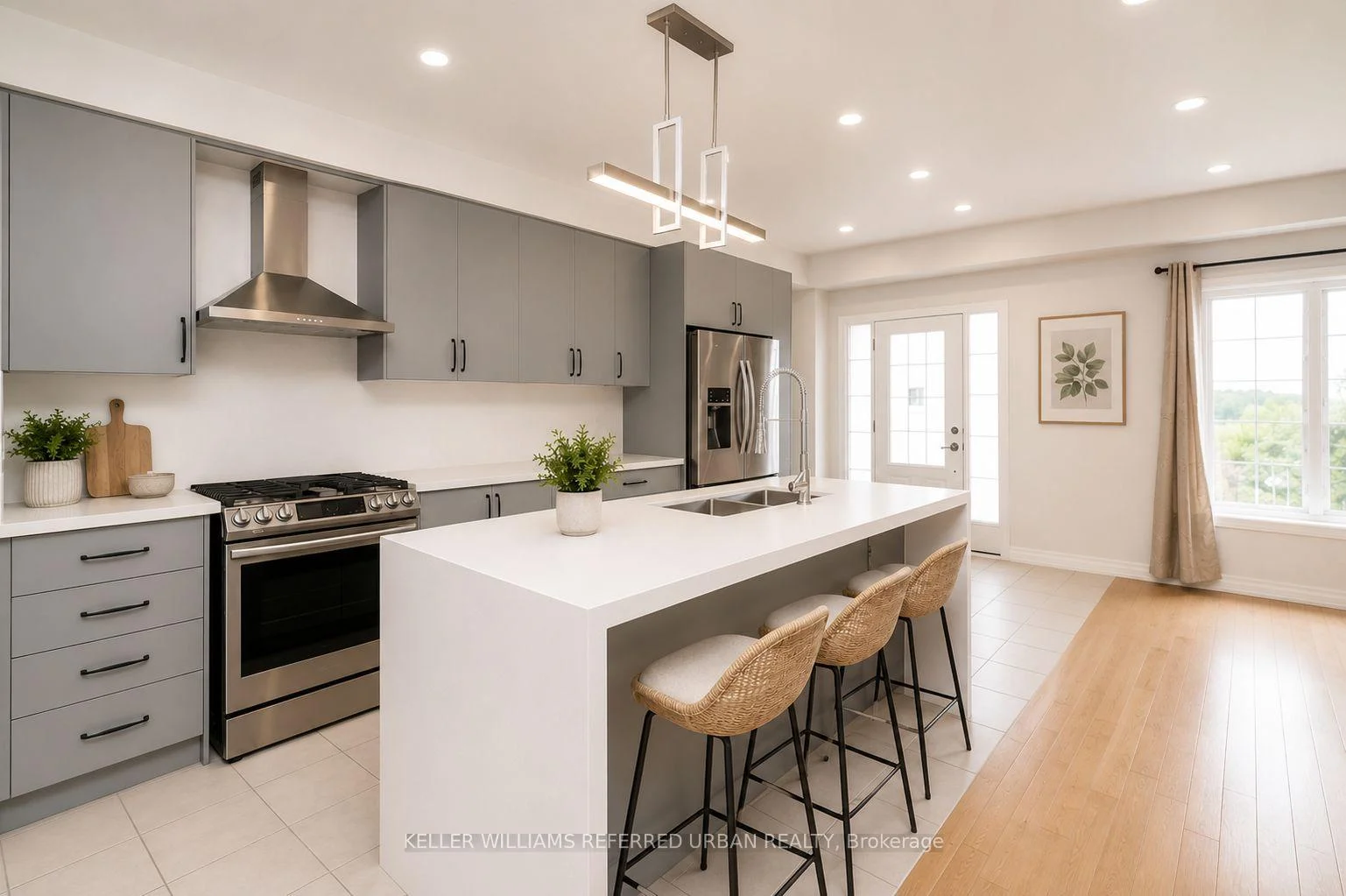 Photo 4 of 13313 Bathurst Street, Richmond Hill, Oak Ridges — HOMEH