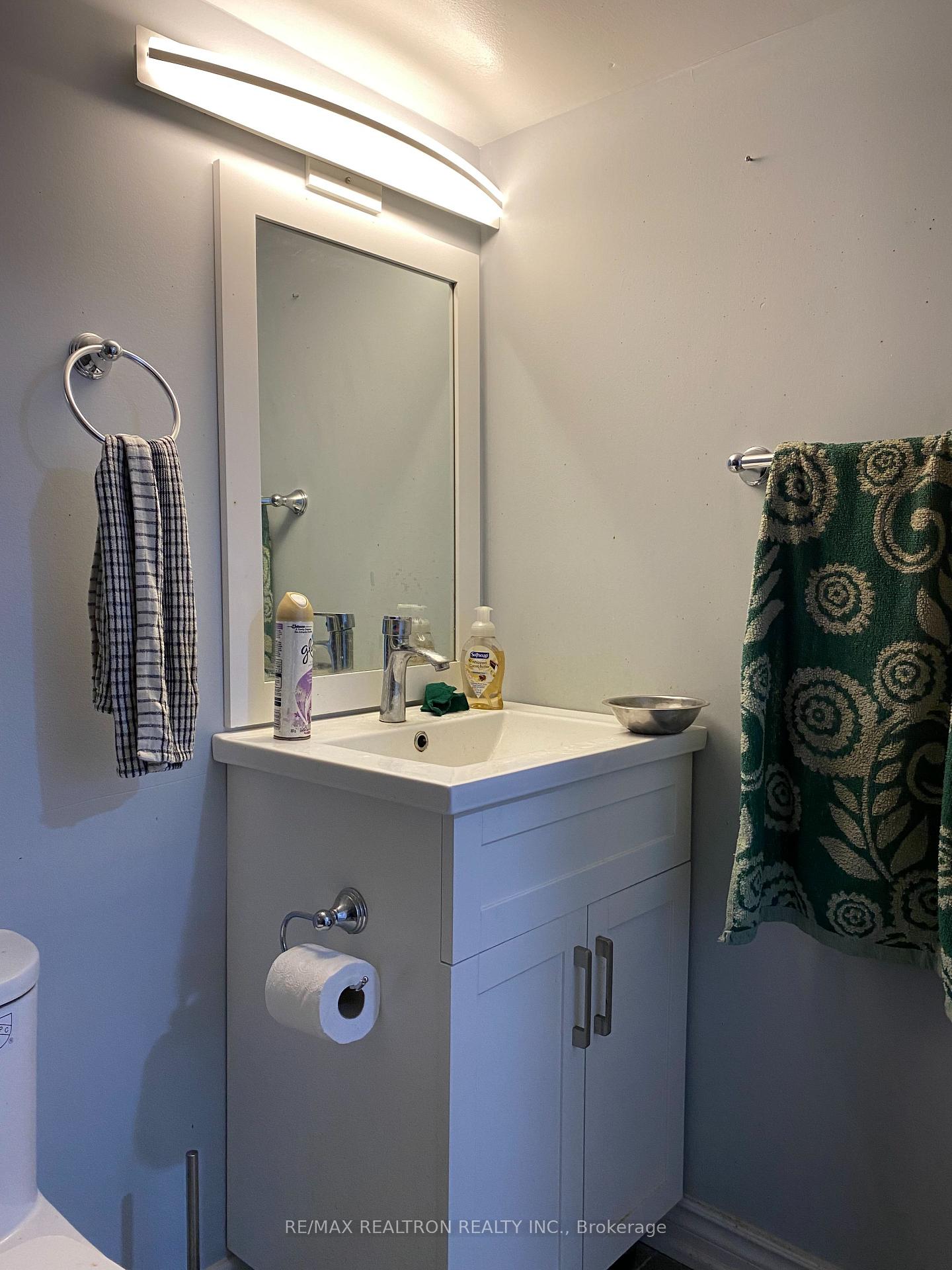 Photo 3 of Unit Bsmt, 146 Brenda Crescent, Scarborough, Kennedy Park — HOMEH