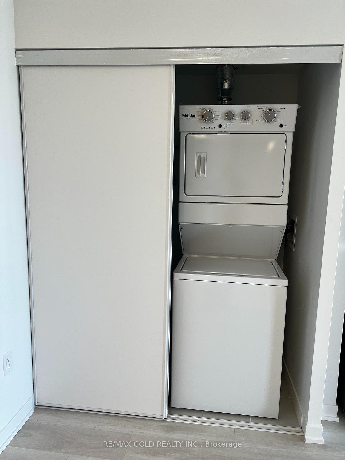 Photo 12 of Unit D1505, 4878 Powers common, Burlington, Alton — HOMEH