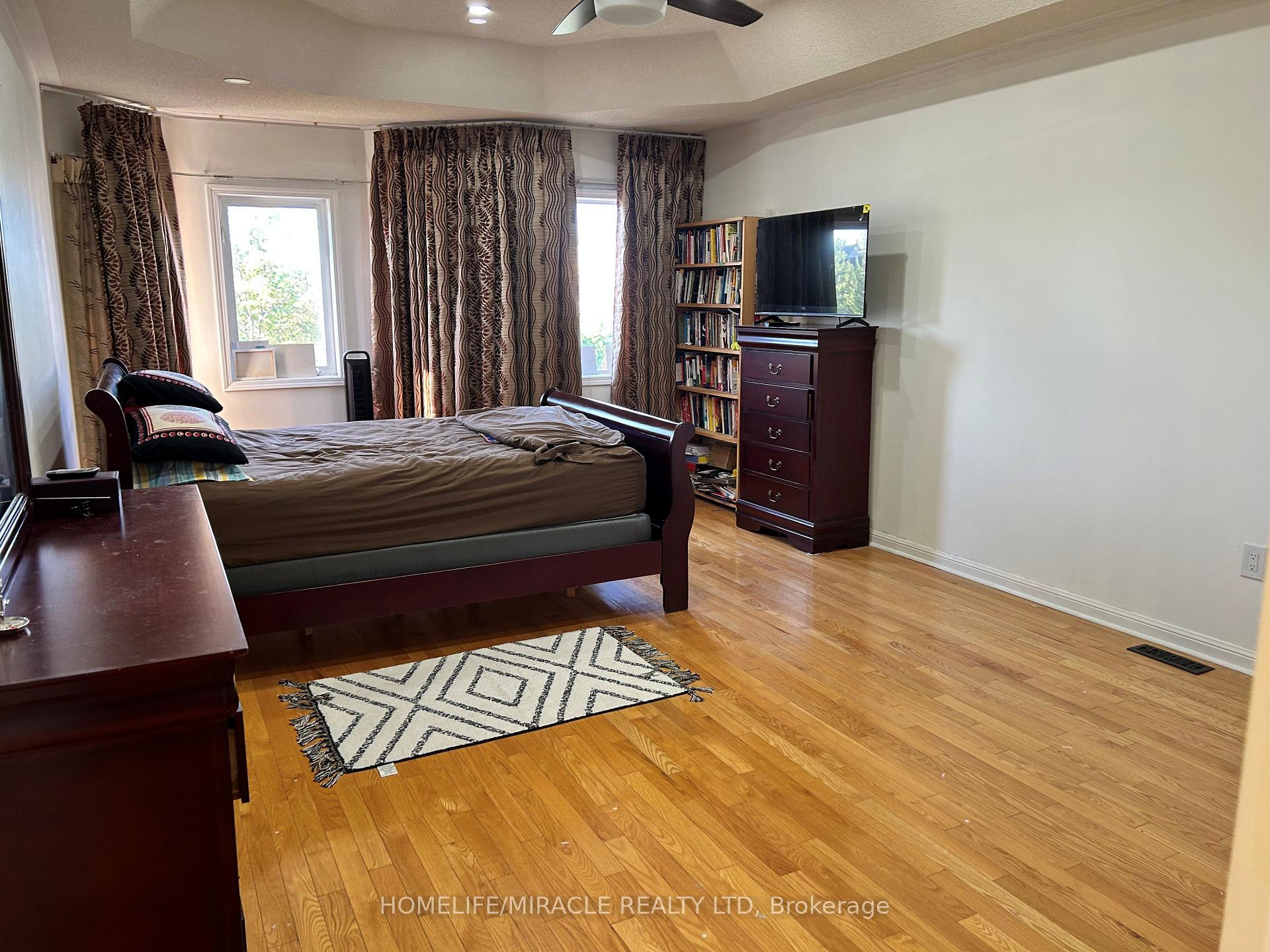 Photo 7 of 83 Cornell Park Avenue, Markham, Cornell — HOMEH