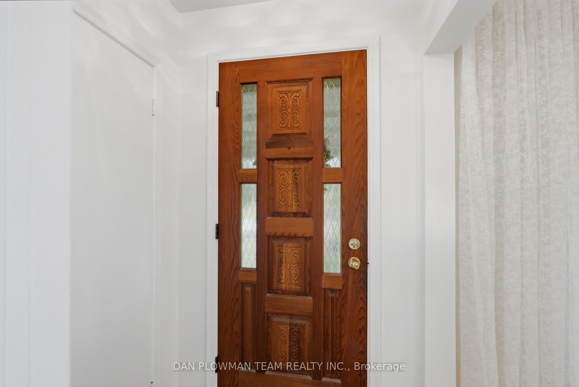 Photo 4 of 1401 Tremblay Street, Oshawa, Lakeview — HOMEH