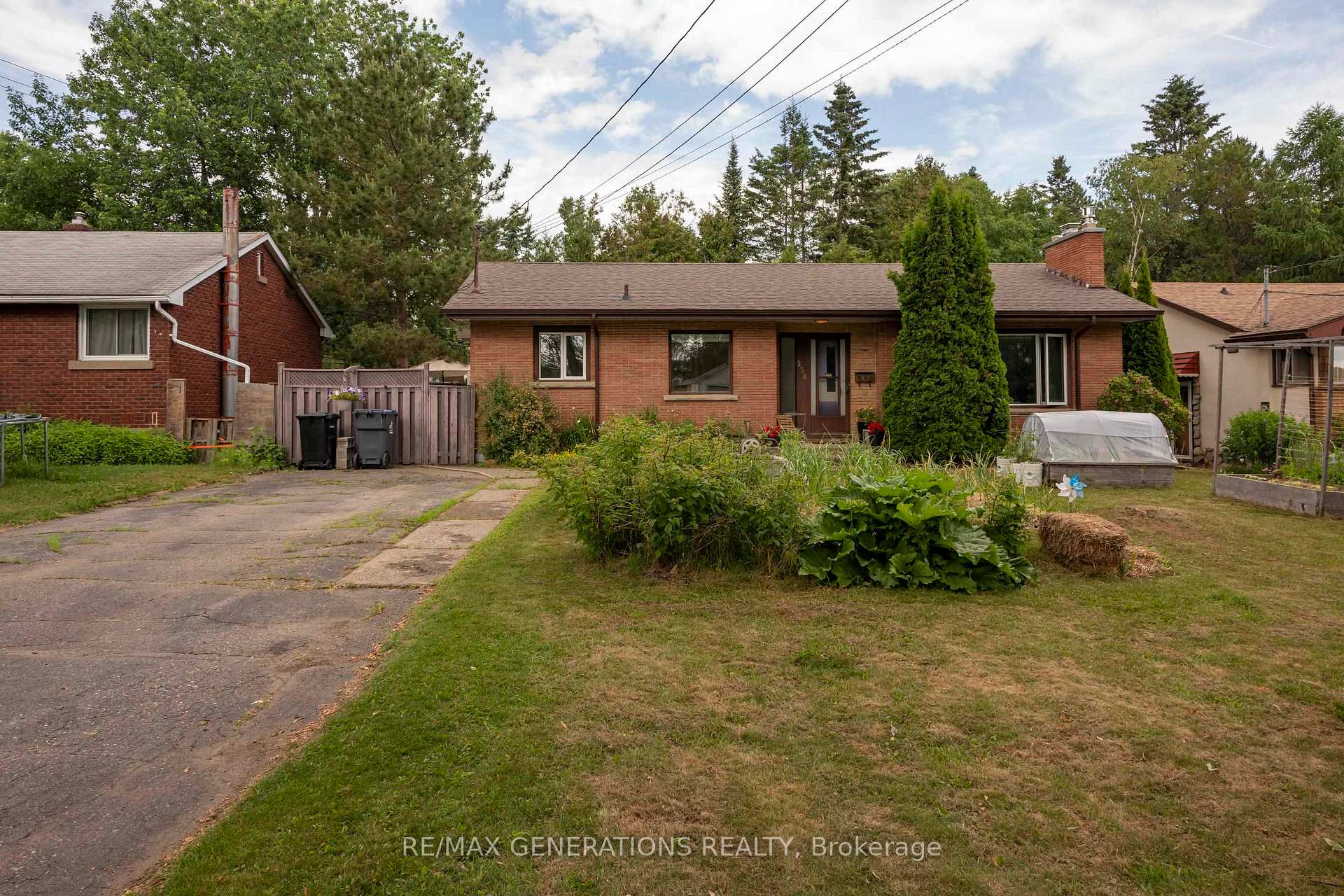 Photo 1 of 238 Nelson Street, Thunder Bay, Court / Cumberland — HOMEH