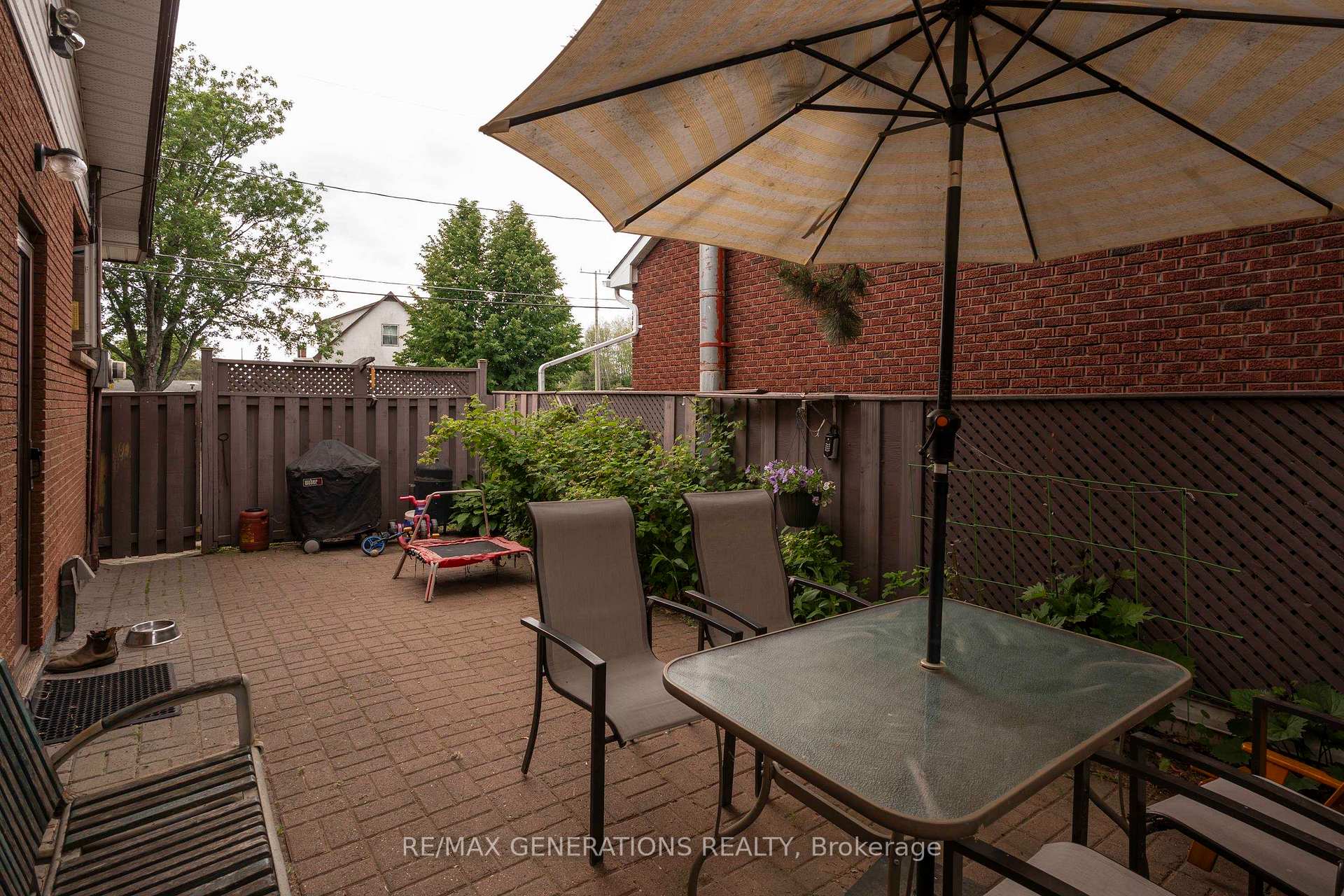 Photo 5 of 238 Nelson Street, Thunder Bay, Court / Cumberland — HOMEH