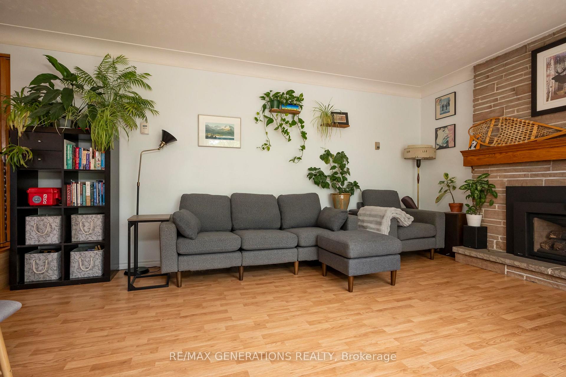 Photo 11 of 238 Nelson Street, Thunder Bay, Court / Cumberland — HOMEH