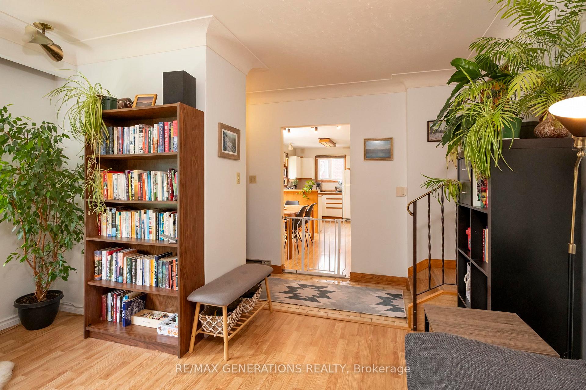 Photo 14 of 238 Nelson Street, Thunder Bay, Court / Cumberland — HOMEH