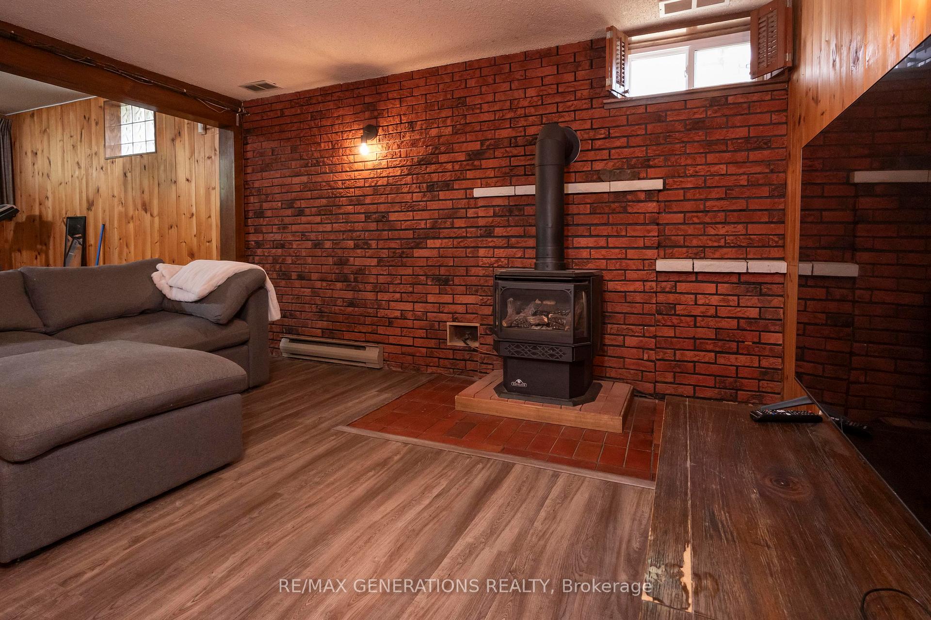 Photo 39 of 238 Nelson Street, Thunder Bay, Court / Cumberland — HOMEH