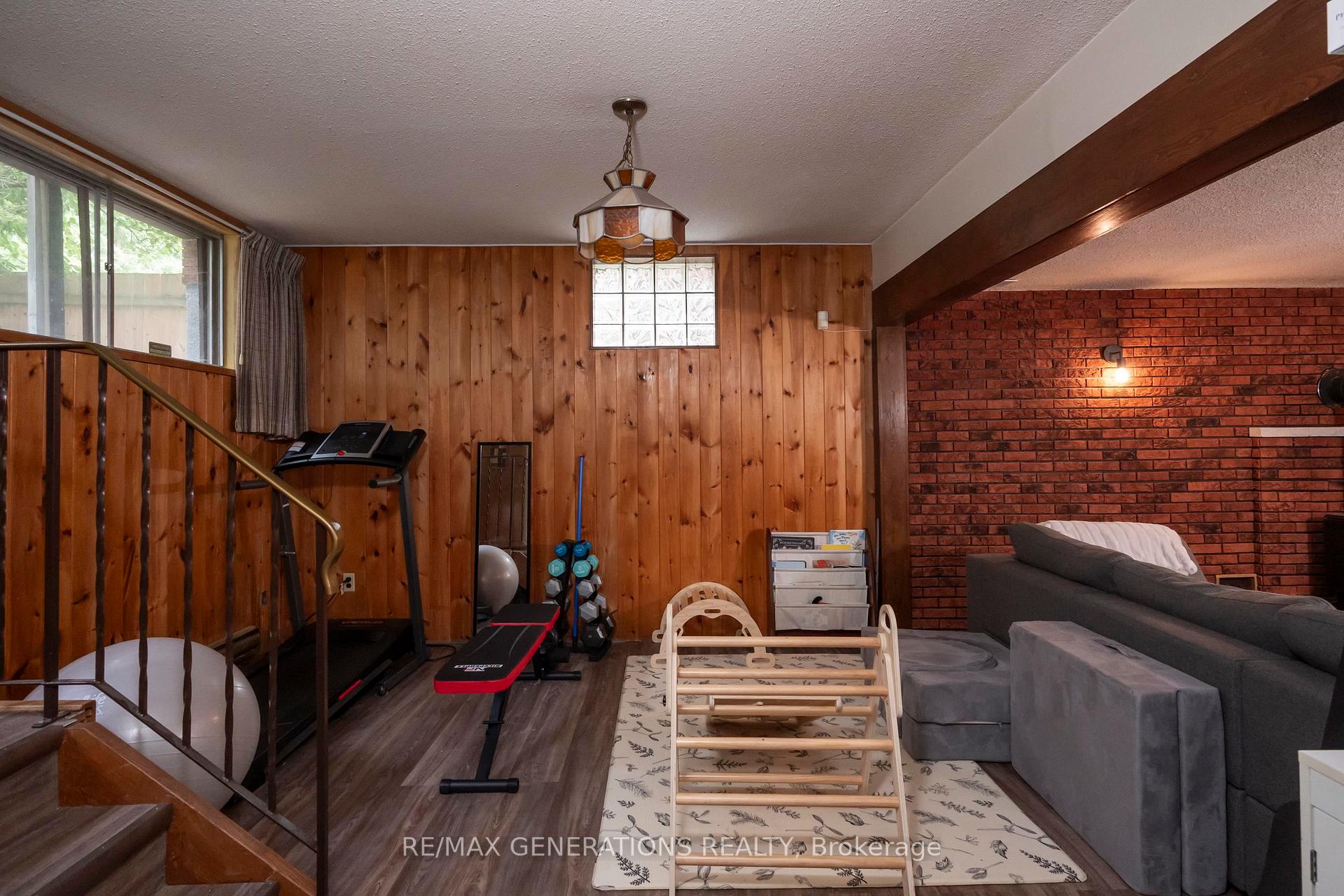 Photo 40 of 238 Nelson Street, Thunder Bay, Court / Cumberland — HOMEH