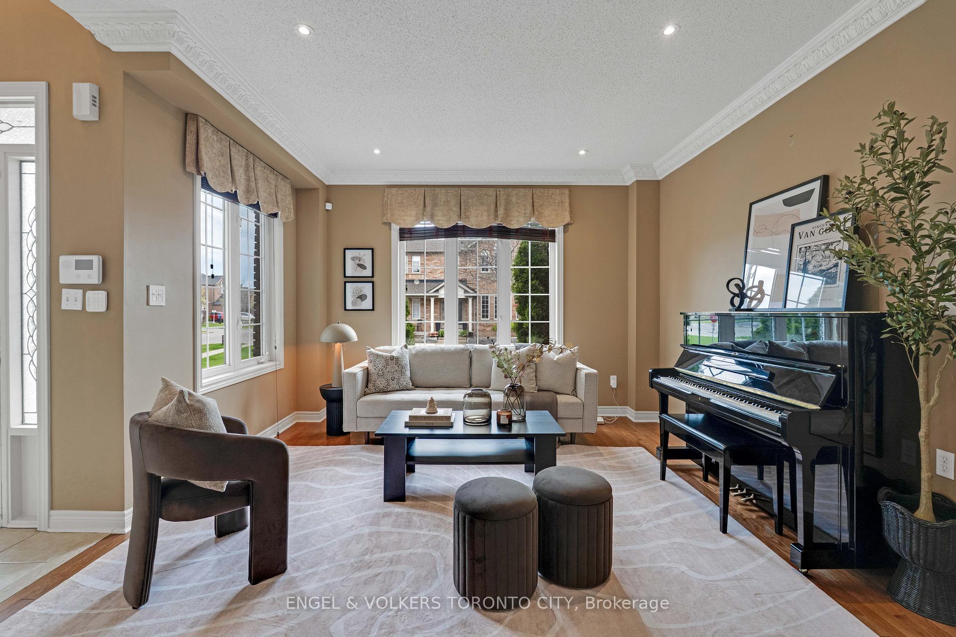 Photo 9 of 342 Sunset Ridge, Vaughan, Sonoma Heights — HOMEH