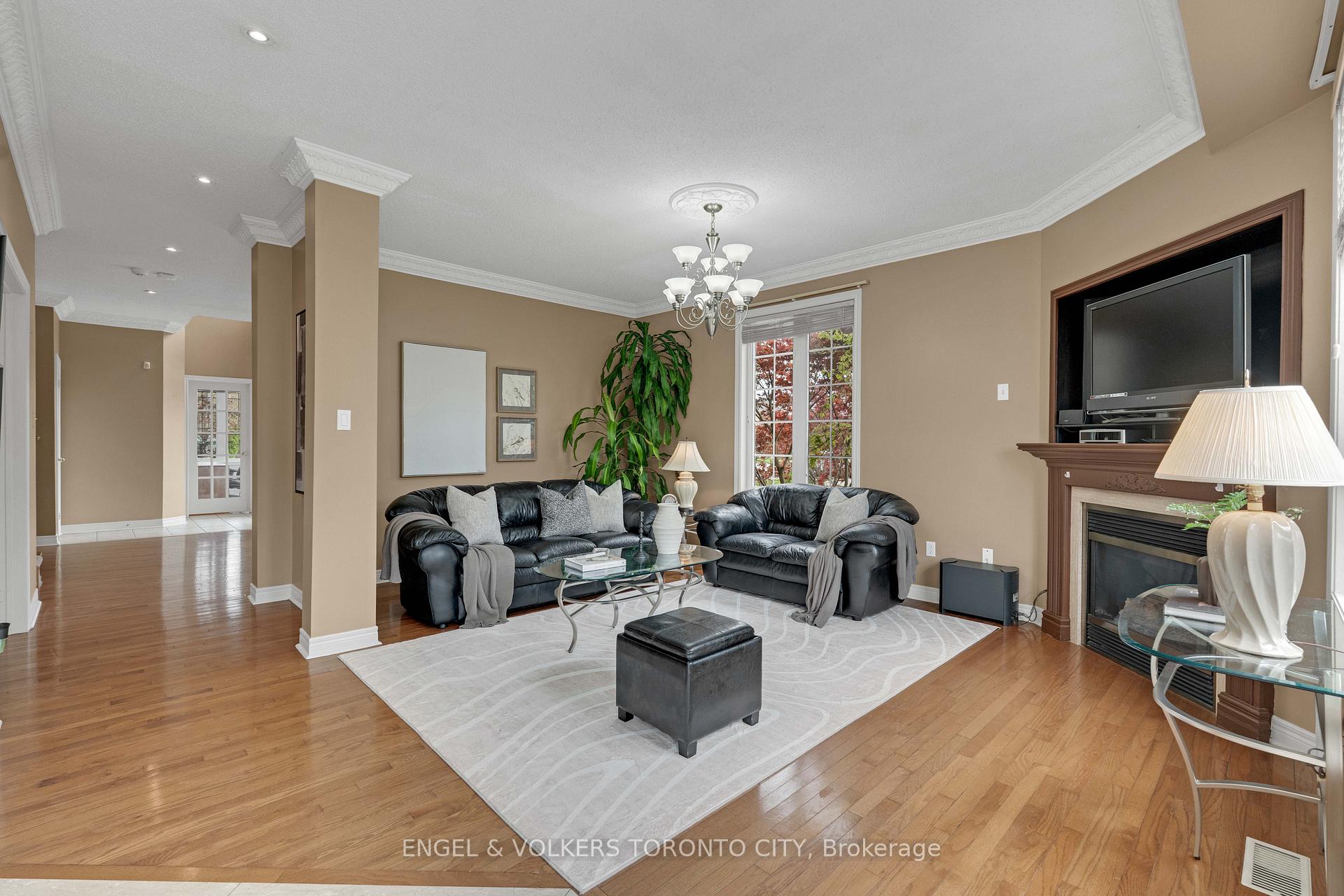 Photo 16 of 342 Sunset Ridge, Vaughan, Sonoma Heights — HOMEH