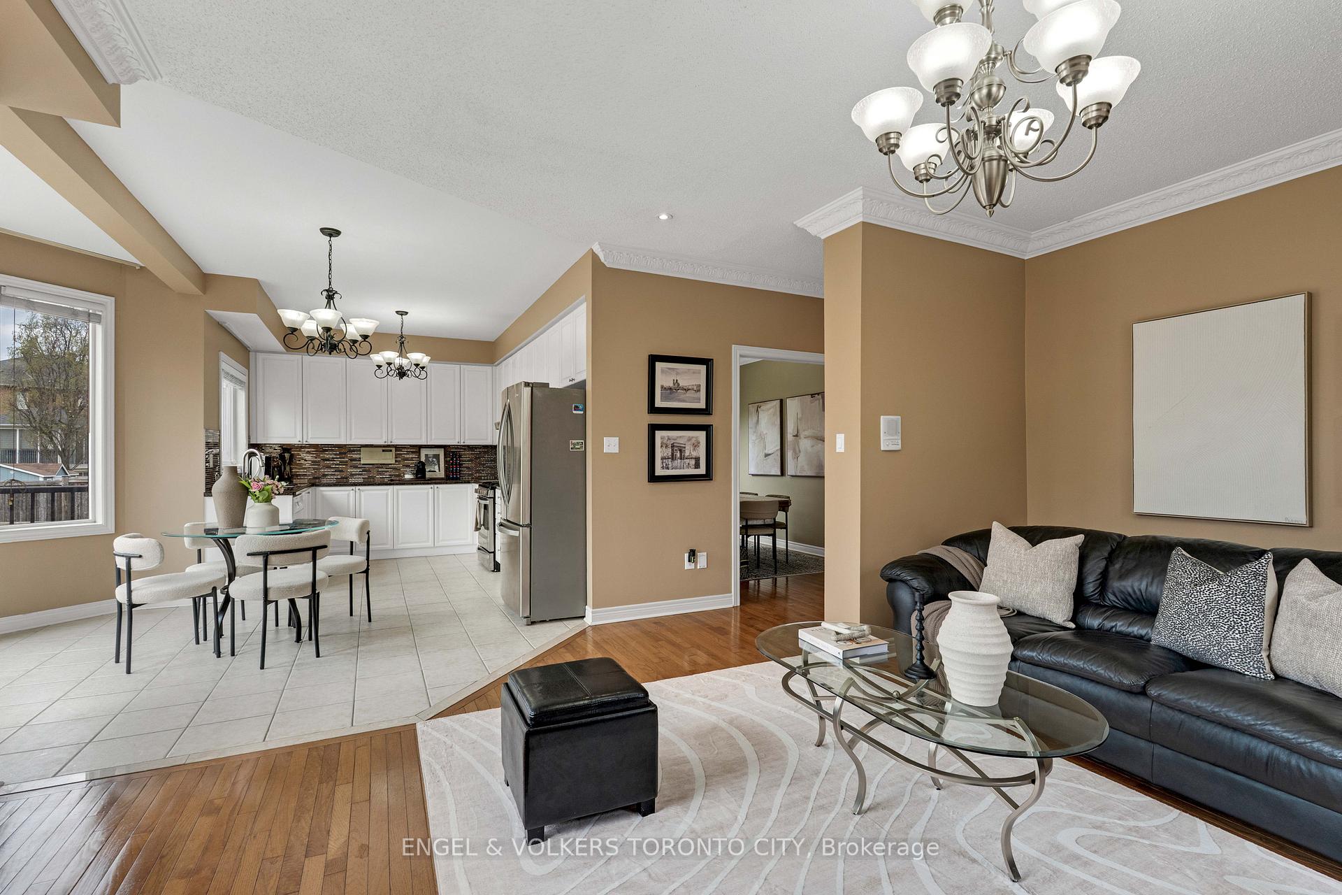 Photo 18 of 342 Sunset Ridge, Vaughan, Sonoma Heights — HOMEH