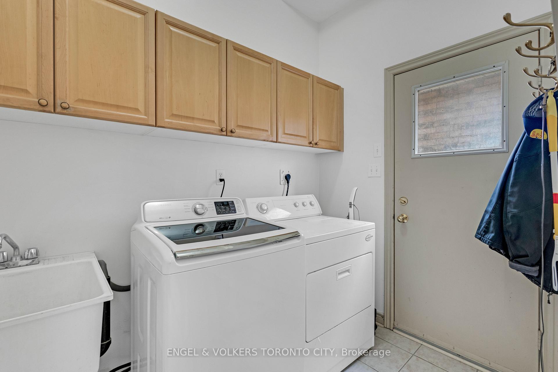 Photo 23 of 342 Sunset Ridge, Vaughan, Sonoma Heights — HOMEH