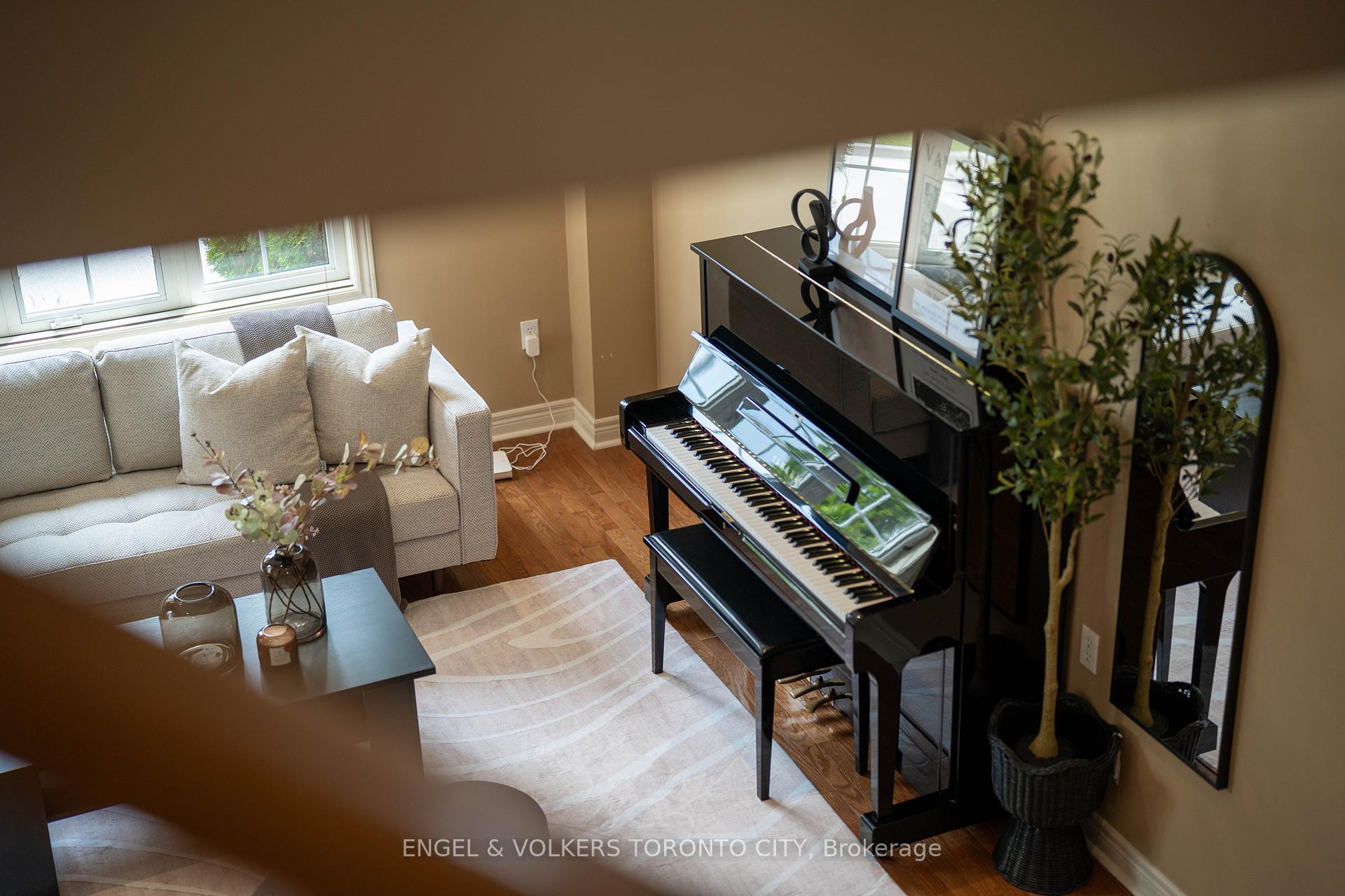 Photo 26 of 342 Sunset Ridge, Vaughan, Sonoma Heights — HOMEH
