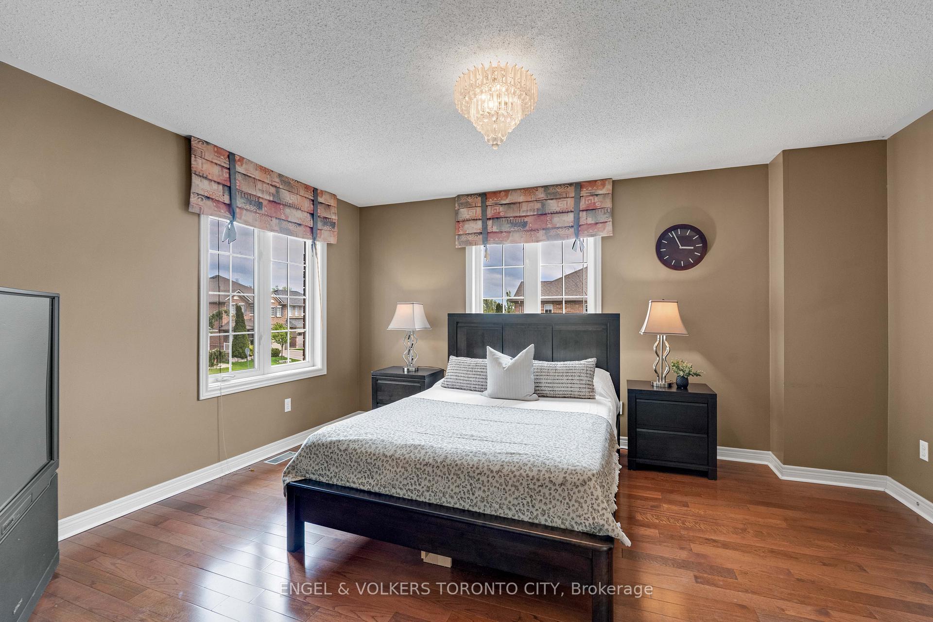 Photo 33 of 342 Sunset Ridge, Vaughan, Sonoma Heights — HOMEH