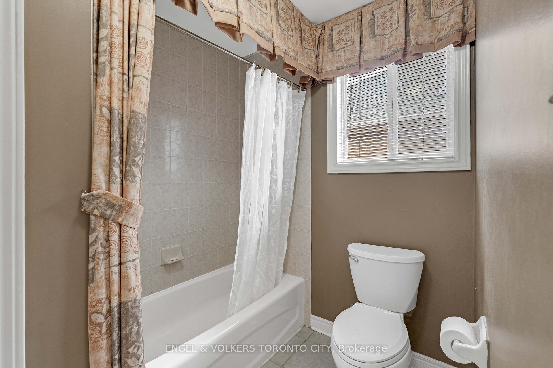 Photo 38 of 342 Sunset Ridge, Vaughan, Sonoma Heights — HOMEH