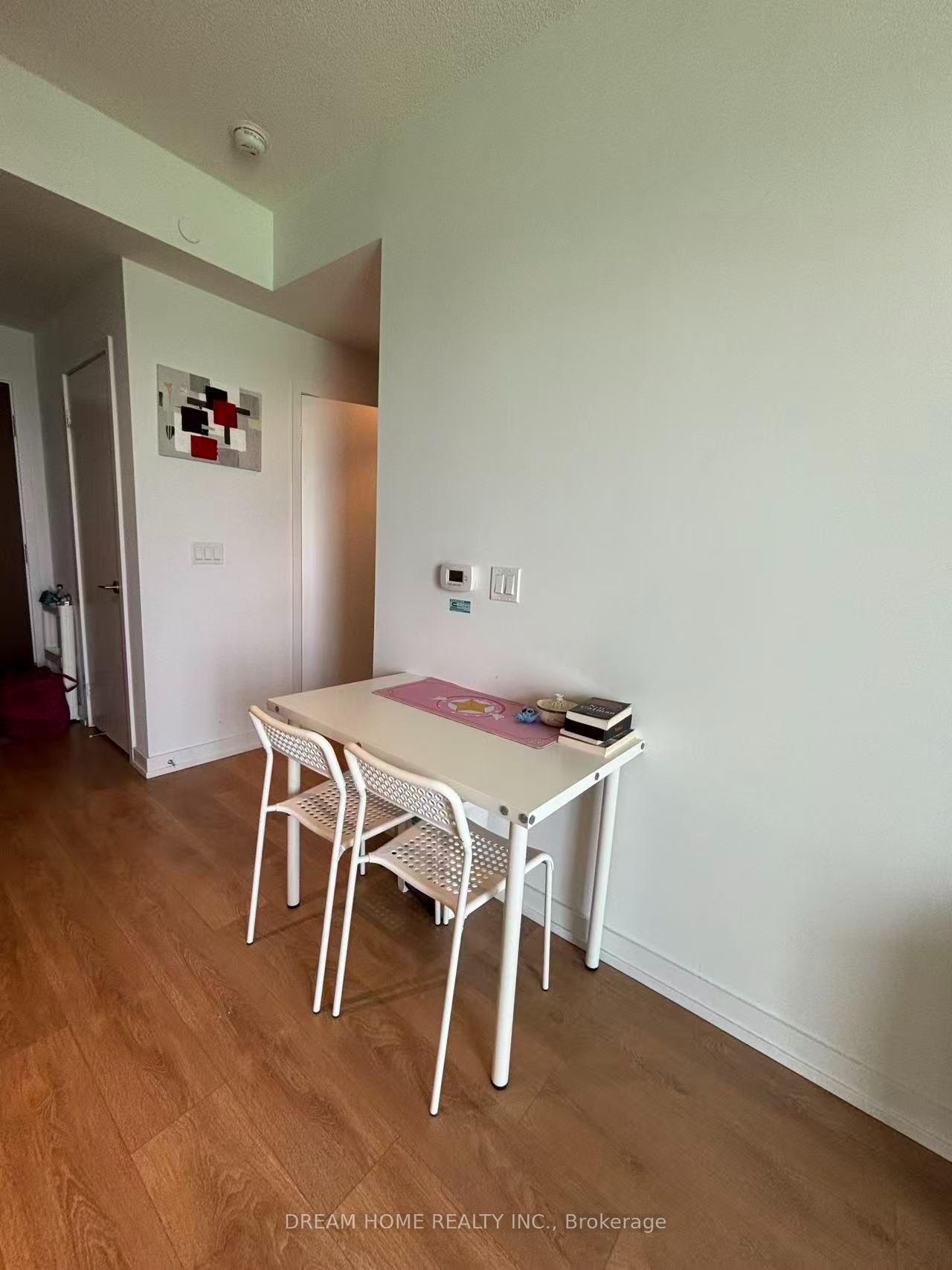 Photo 6 of Unit 608, 115 McMahon Drive, North York, Bayview Village — HOMEH