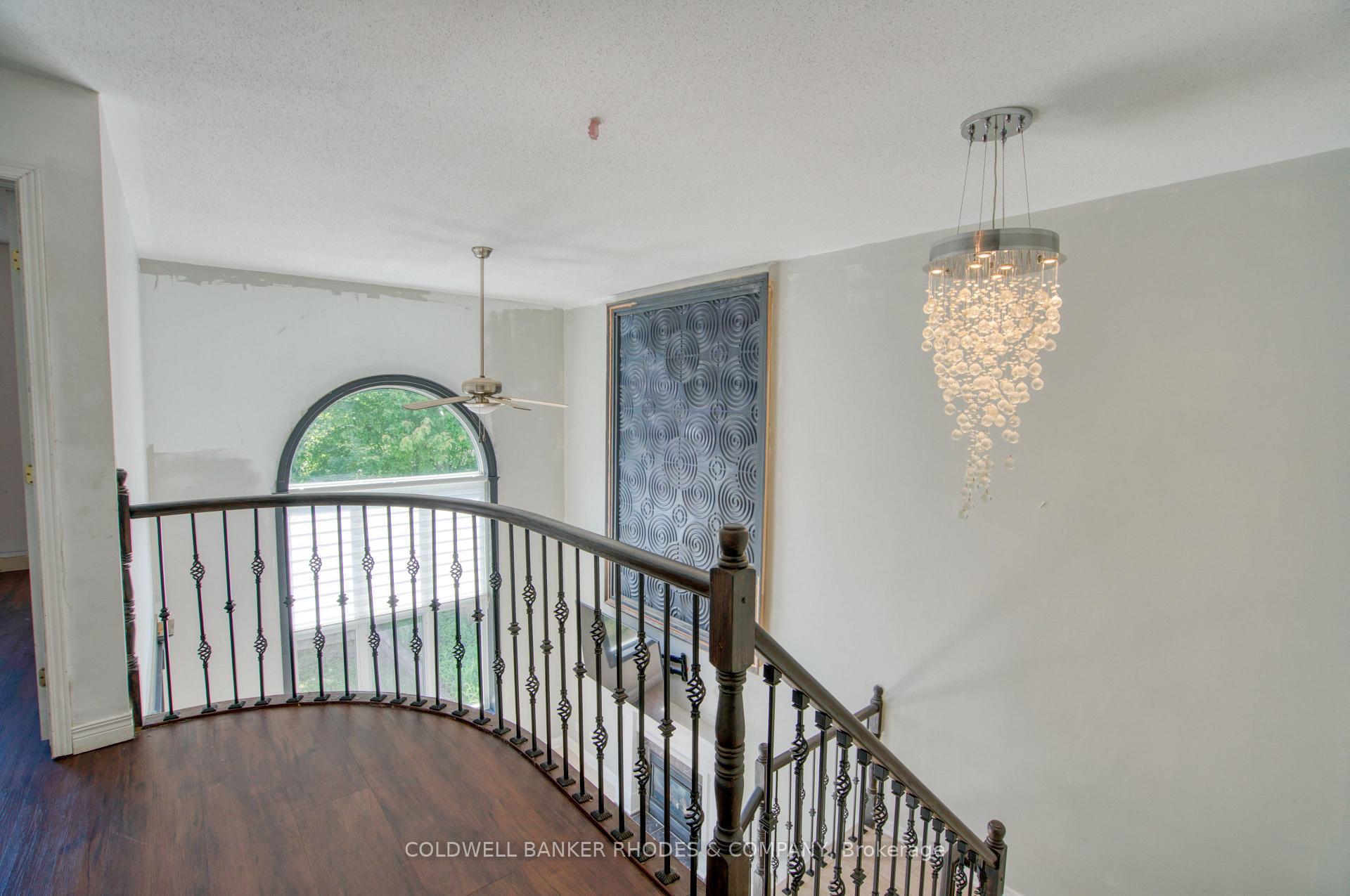 Photo 13 of 32 Catterick Crescent, Ottawa, Kanata - Morgan's Grant/South March — HOMEH