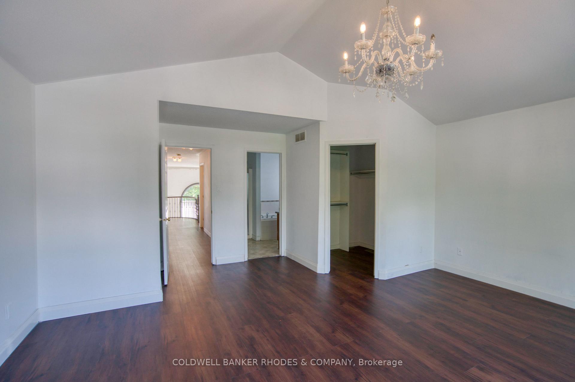 Photo 15 of 32 Catterick Crescent, Ottawa, Kanata - Morgan's Grant/South March — HOMEH