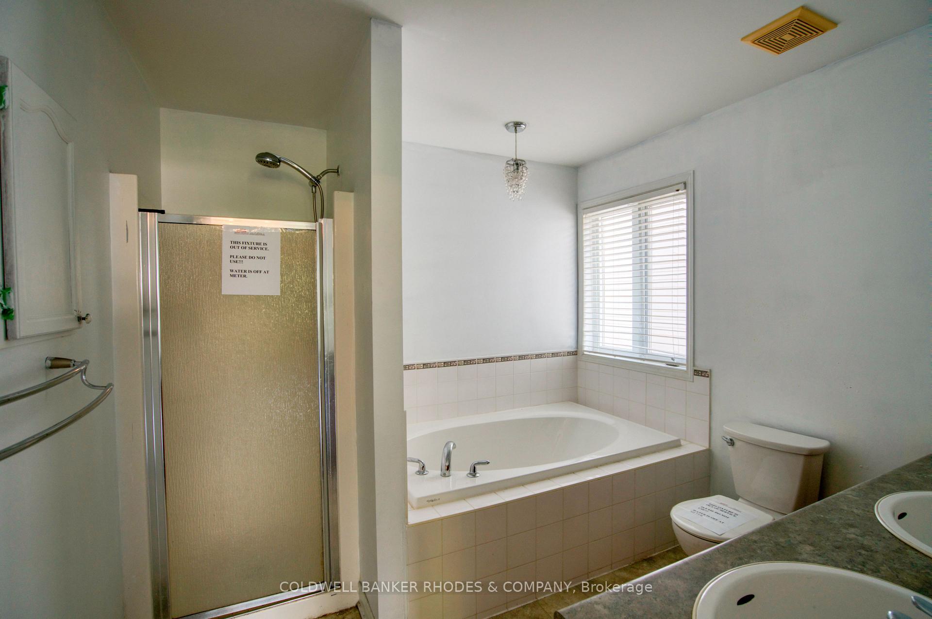 Photo 16 of 32 Catterick Crescent, Ottawa, Kanata - Morgan's Grant/South March — HOMEH