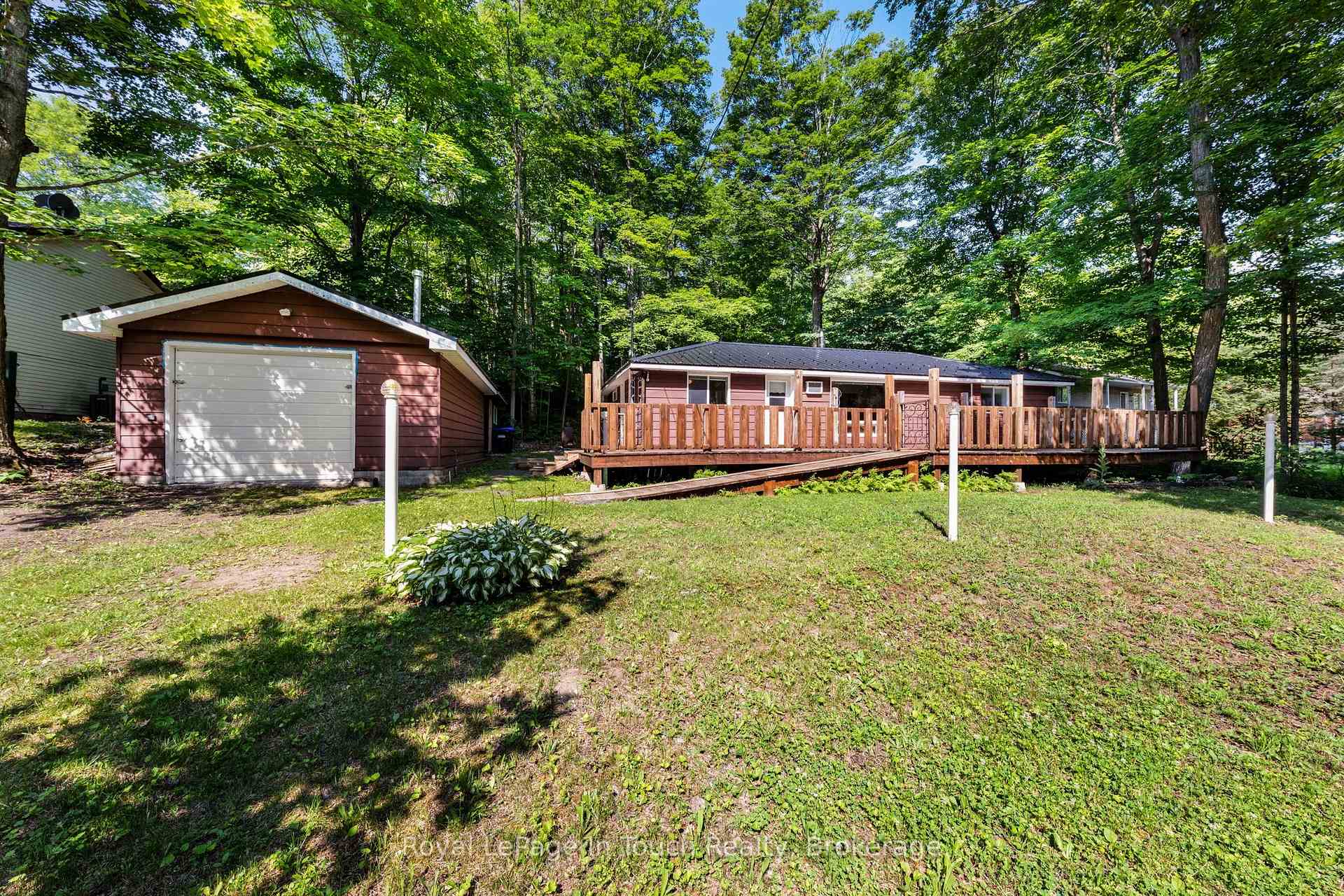 Photo 3 of 1558 Champlain Road, Tiny, Rural Tiny — HOMEH