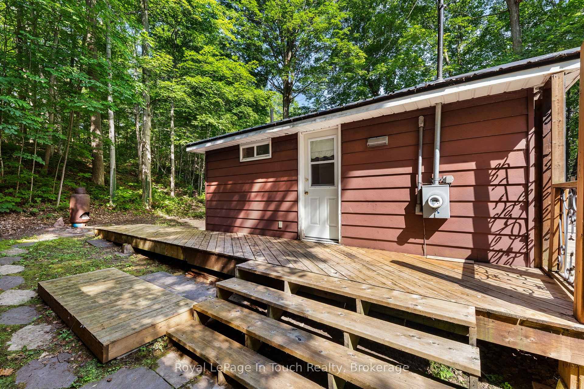 Photo 4 of 1558 Champlain Road, Tiny, Rural Tiny — HOMEH
