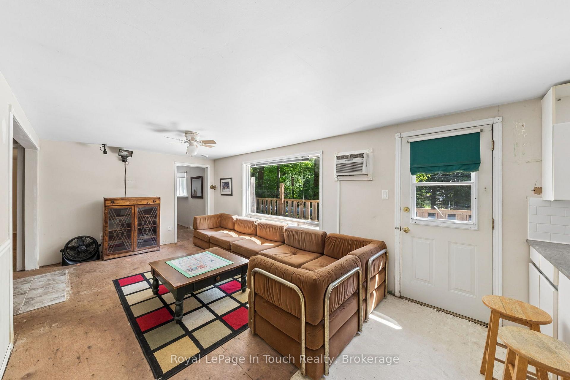 Photo 17 of 1558 Champlain Road, Tiny, Rural Tiny — HOMEH