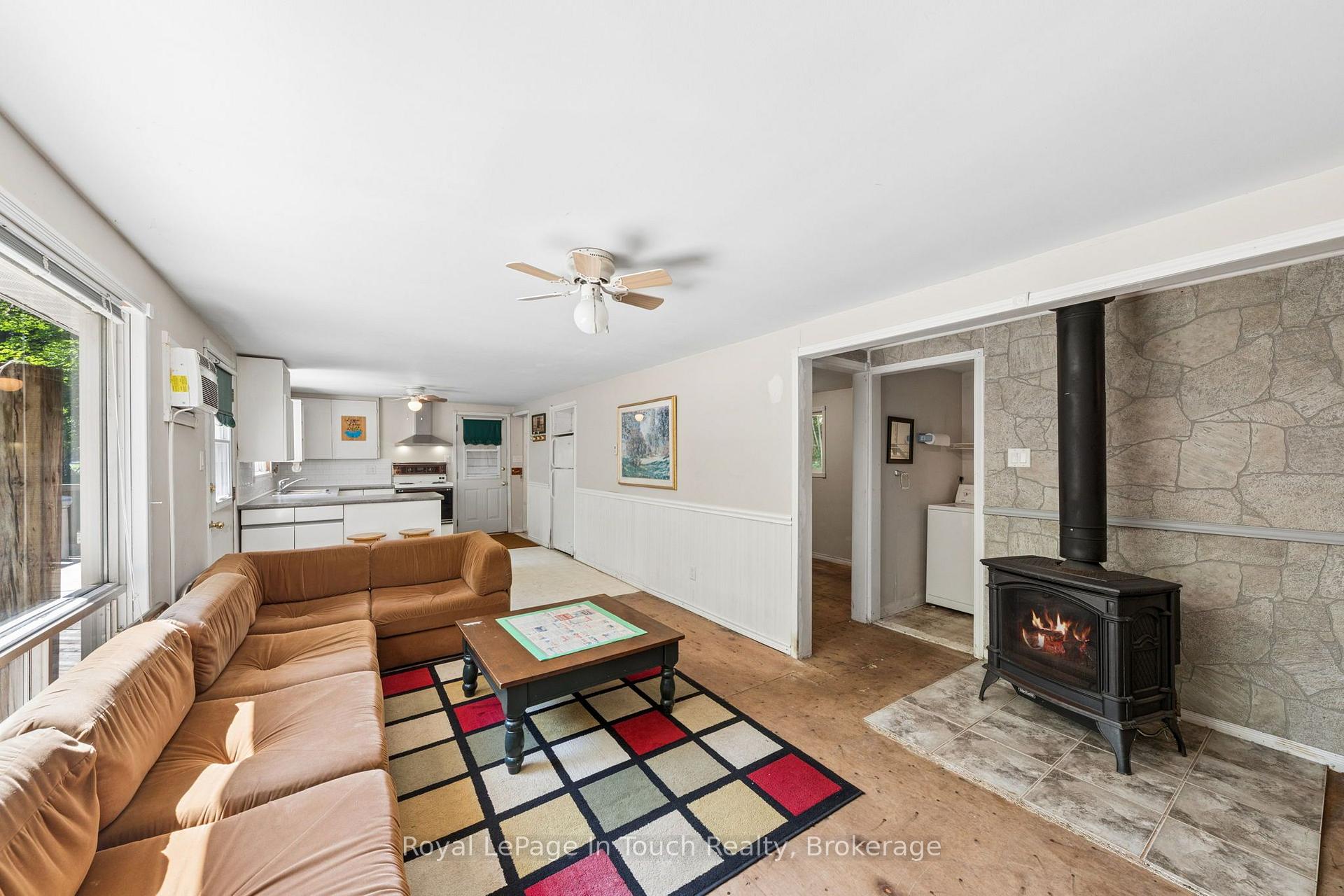 Photo 18 of 1558 Champlain Road, Tiny, Rural Tiny — HOMEH
