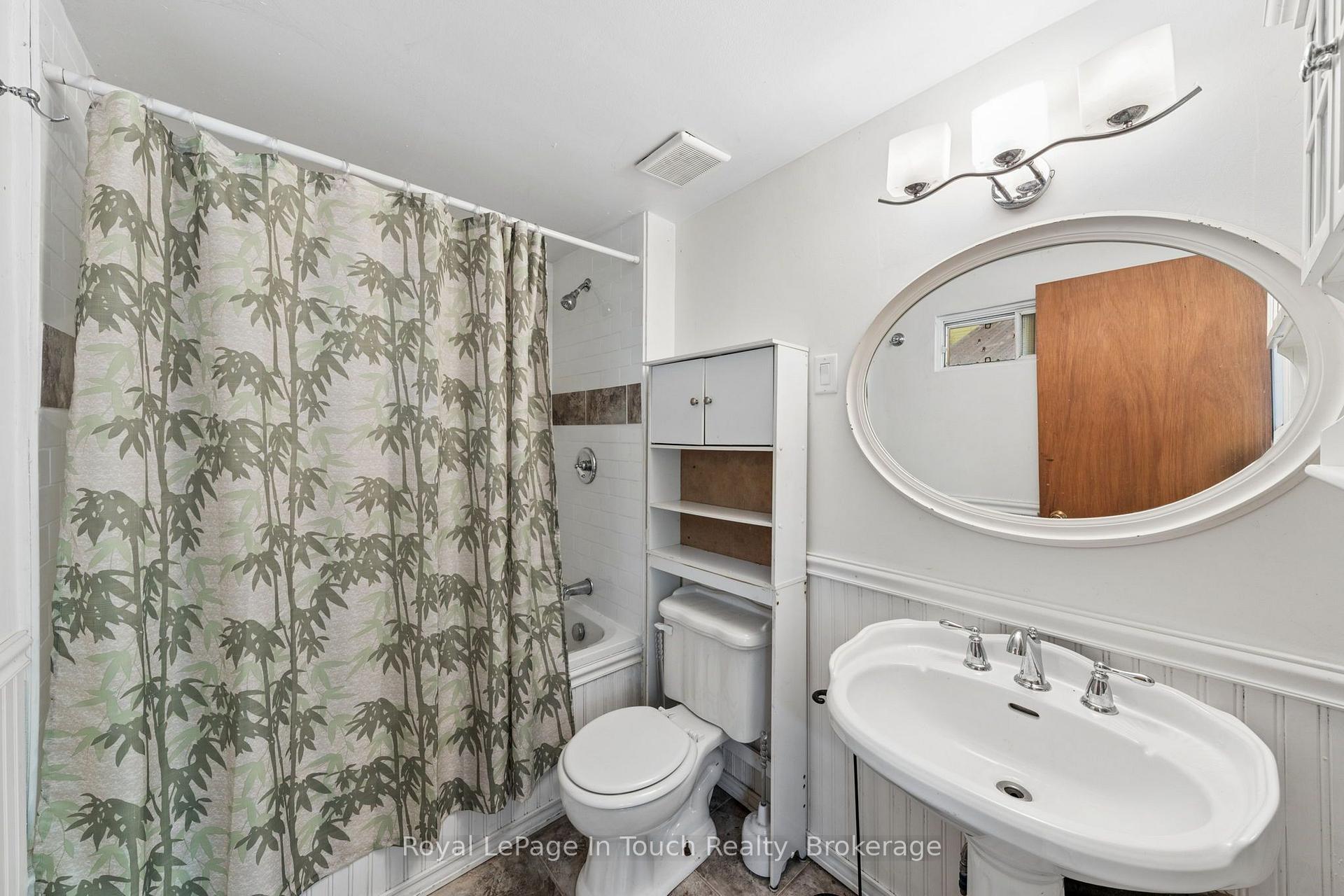 Photo 20 of 1558 Champlain Road, Tiny, Rural Tiny — HOMEH