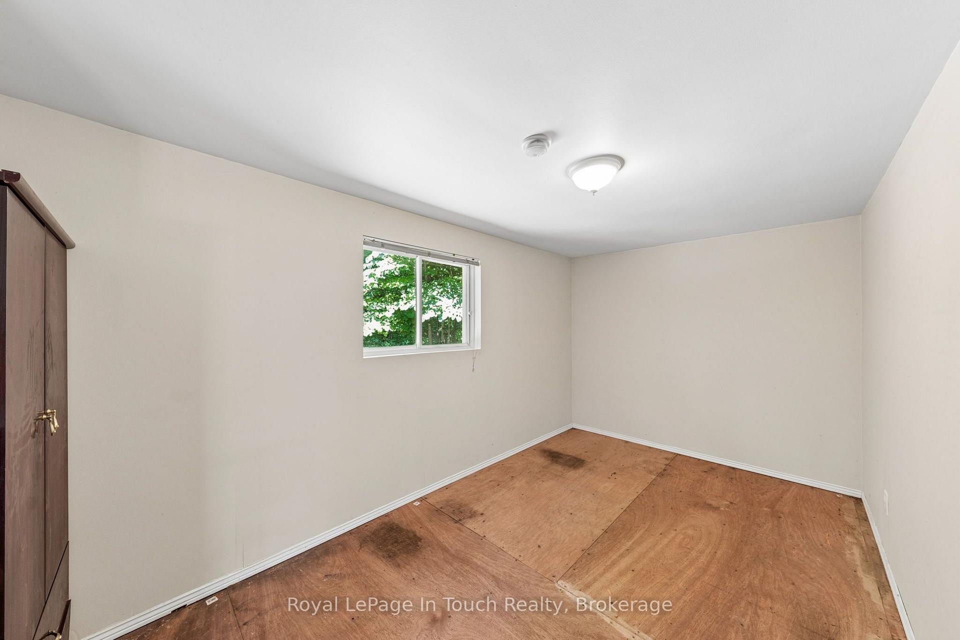 Photo 24 of 1558 Champlain Road, Tiny, Rural Tiny — HOMEH