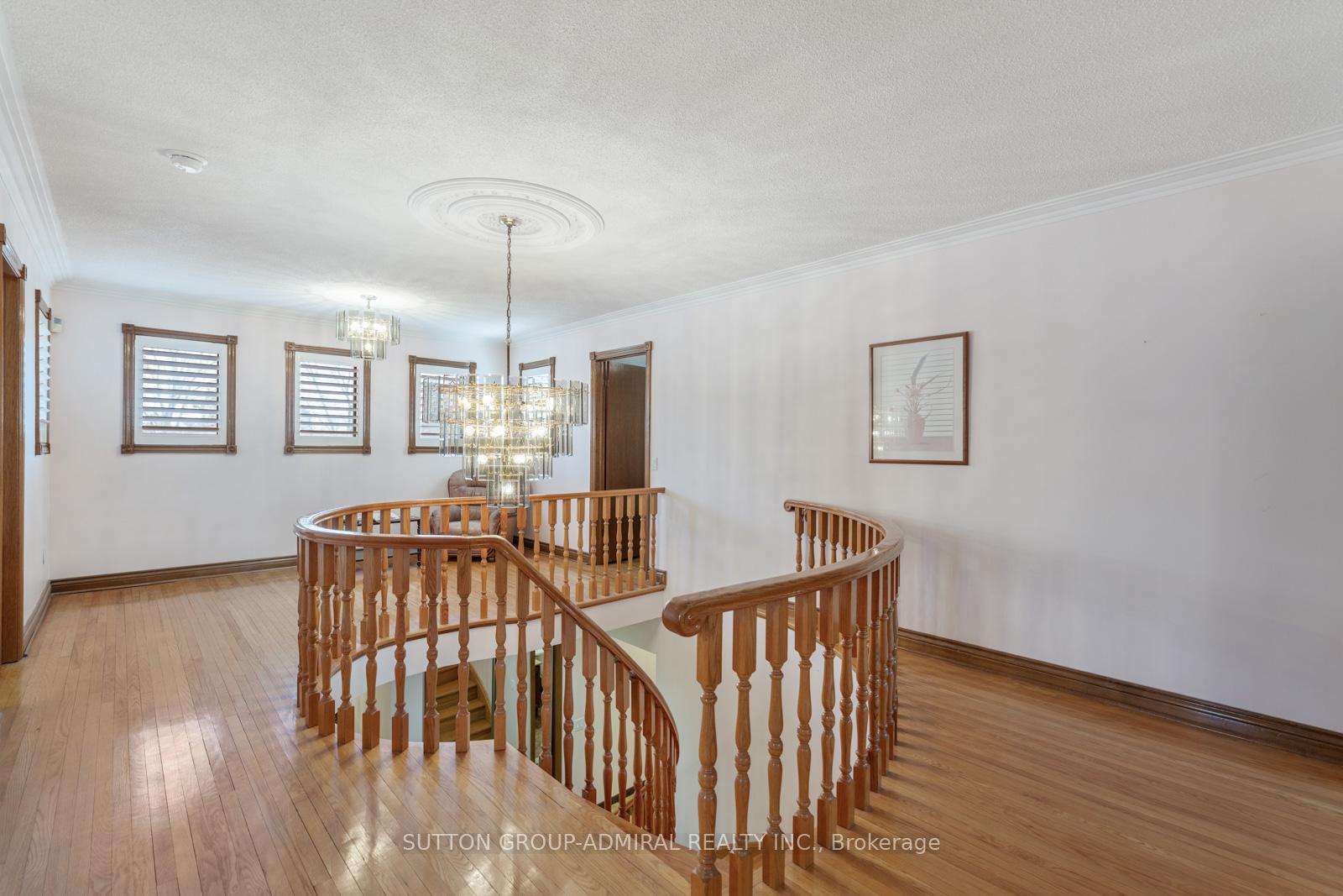 Photo 16 of 48 Weldrick Road W, Richmond Hill, North Richvale — HOMEH