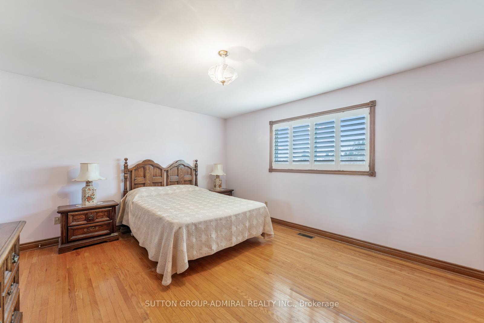 Photo 18 of 48 Weldrick Road W, Richmond Hill, North Richvale — HOMEH
