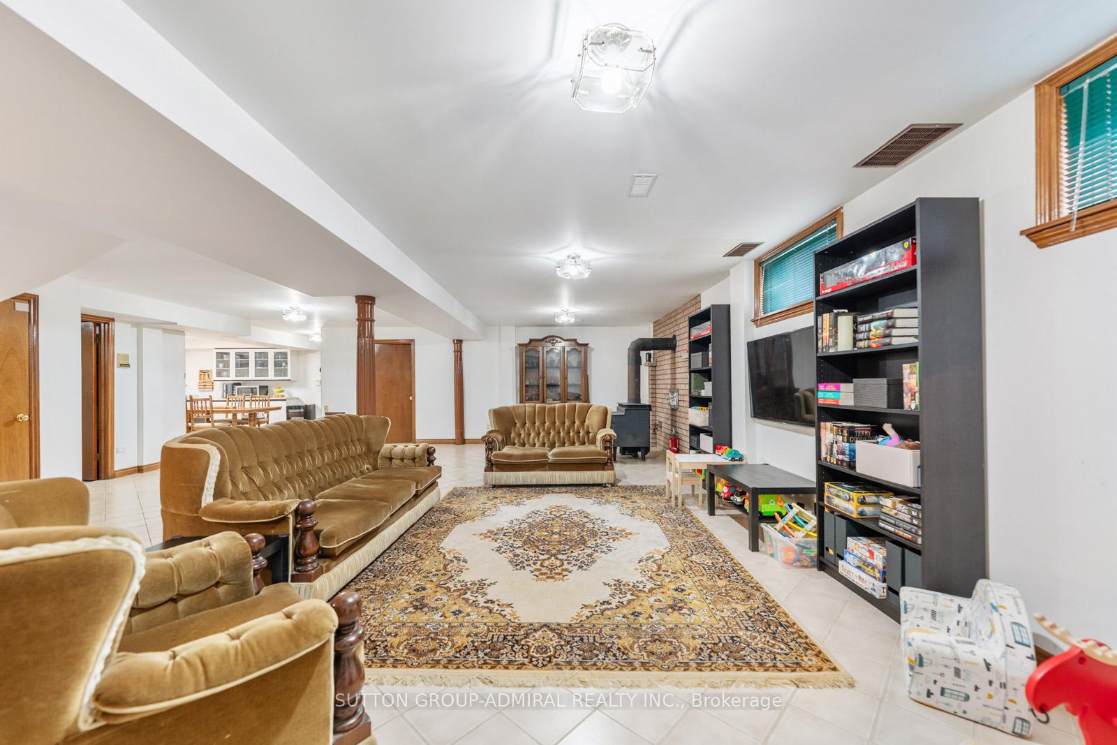 Photo 26 of 48 Weldrick Road W, Richmond Hill, North Richvale — HOMEH