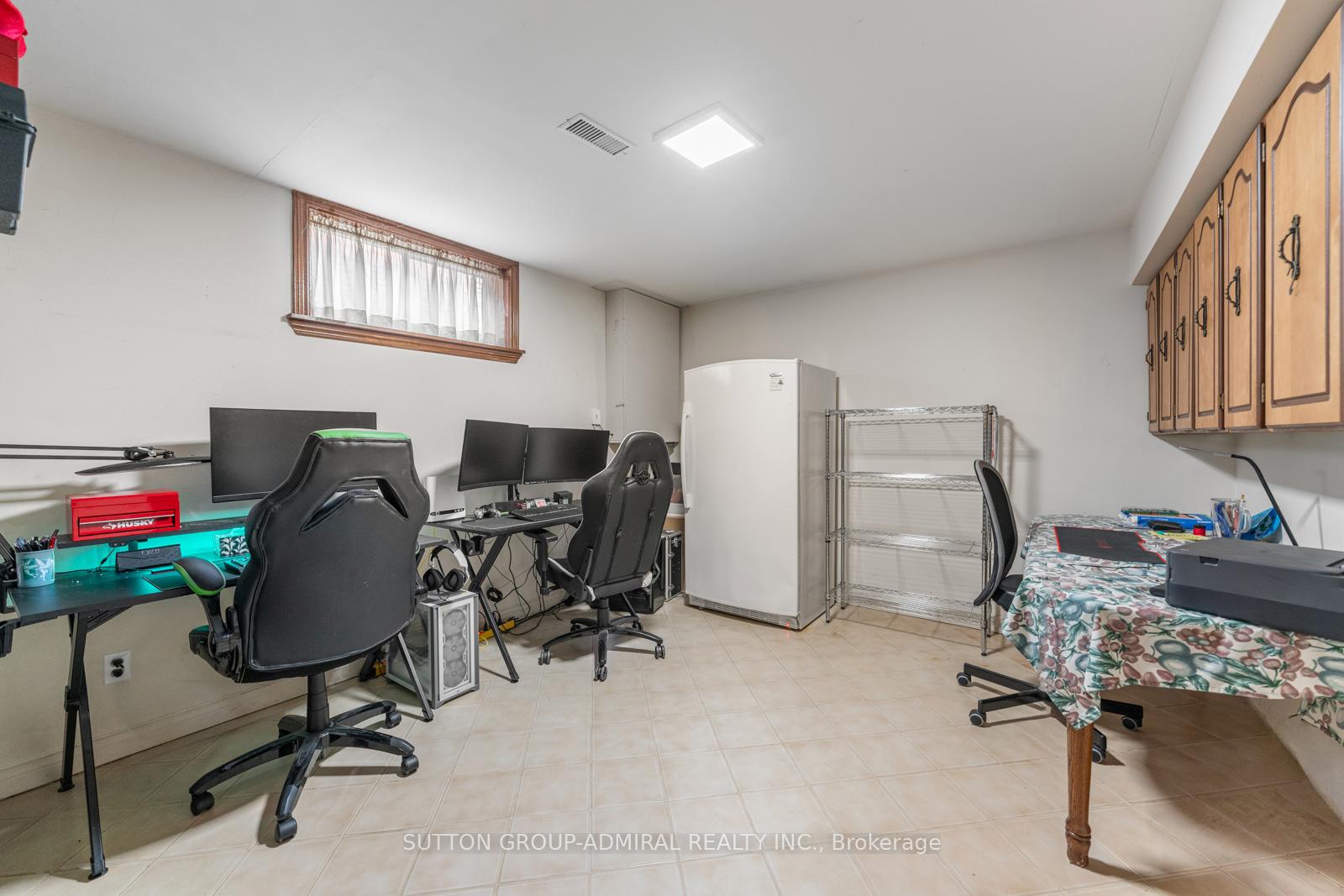 Photo 30 of 48 Weldrick Road W, Richmond Hill, North Richvale — HOMEH