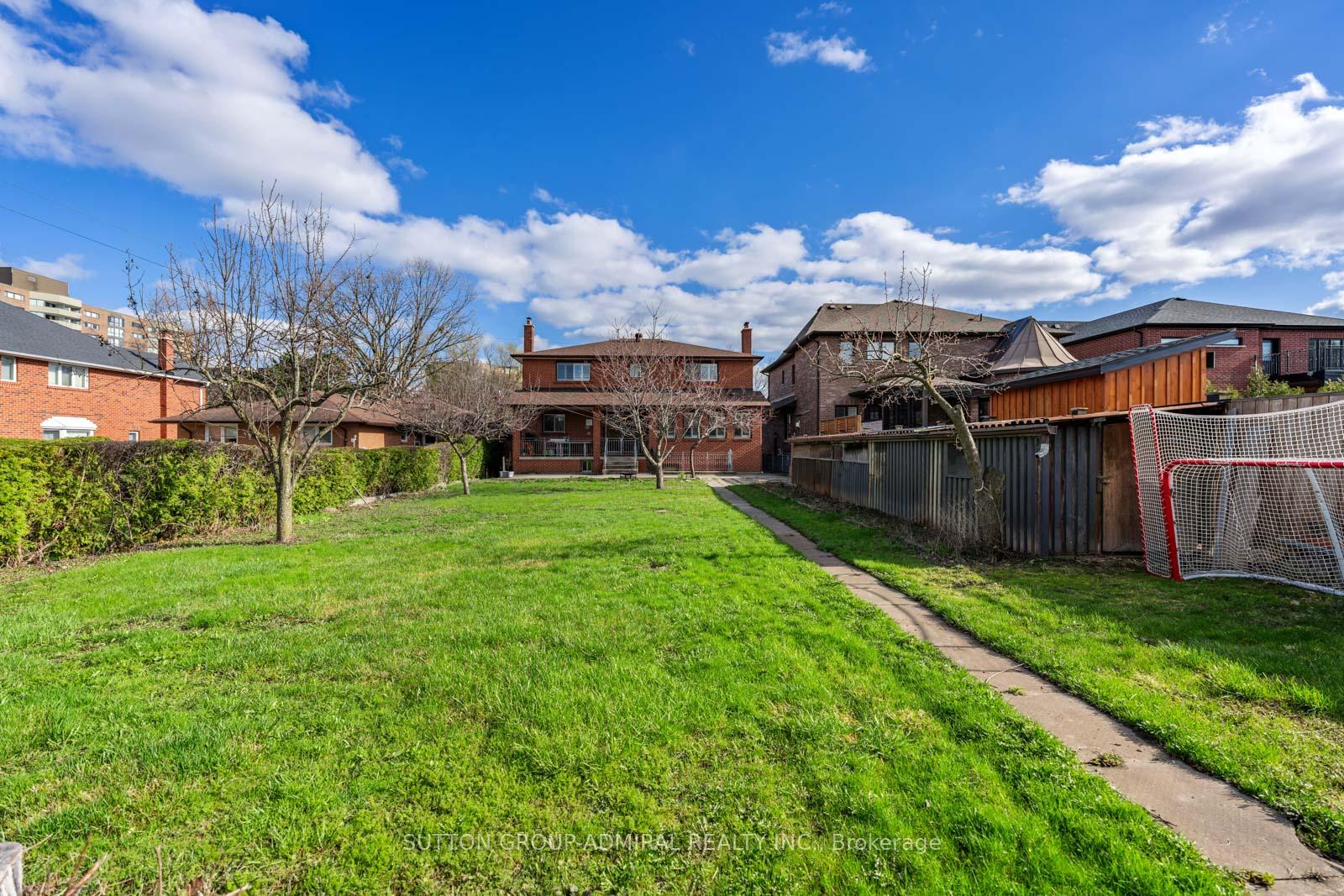 Photo 31 of 48 Weldrick Road W, Richmond Hill, North Richvale — HOMEH