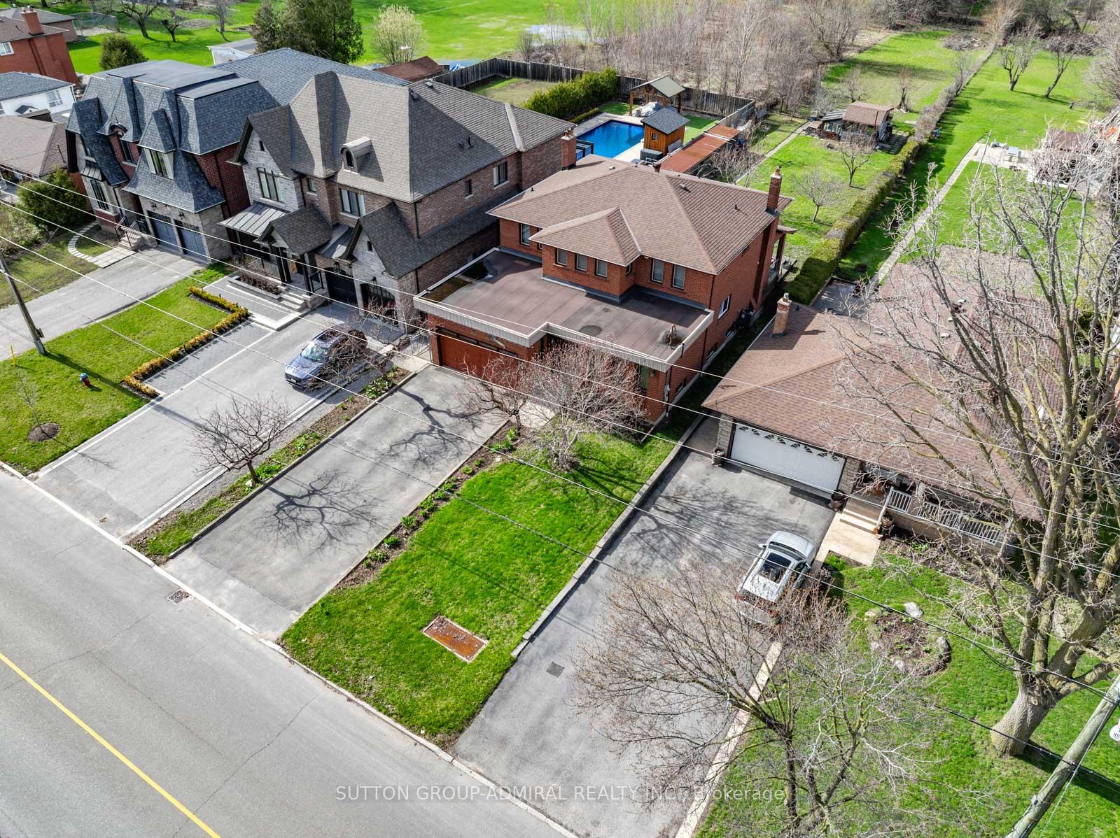 Photo 34 of 48 Weldrick Road W, Richmond Hill, North Richvale — HOMEH
