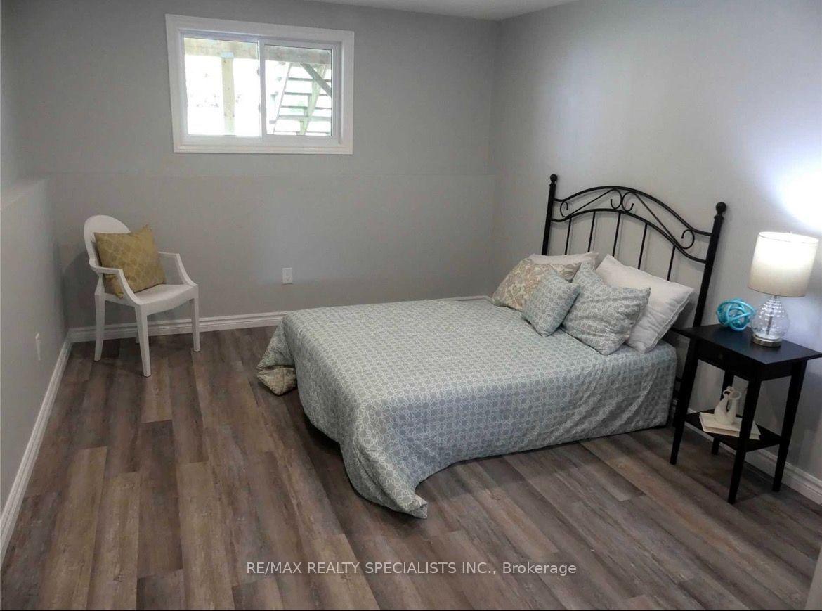 Photo 9 of Unit B, 304 EdgeHill Drive N, Barrie, Edgehill Drive — HOMEH