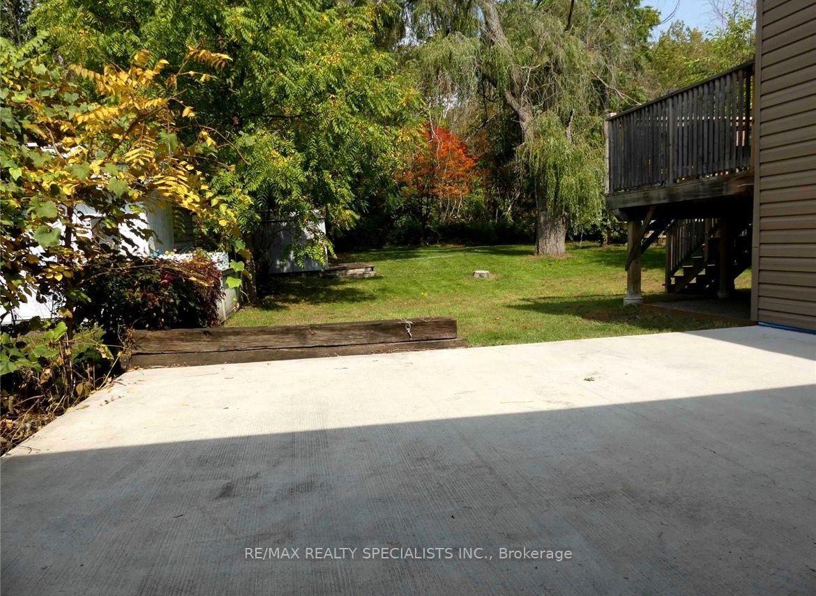 Photo 15 of Unit B, 304 EdgeHill Drive N, Barrie, Edgehill Drive — HOMEH