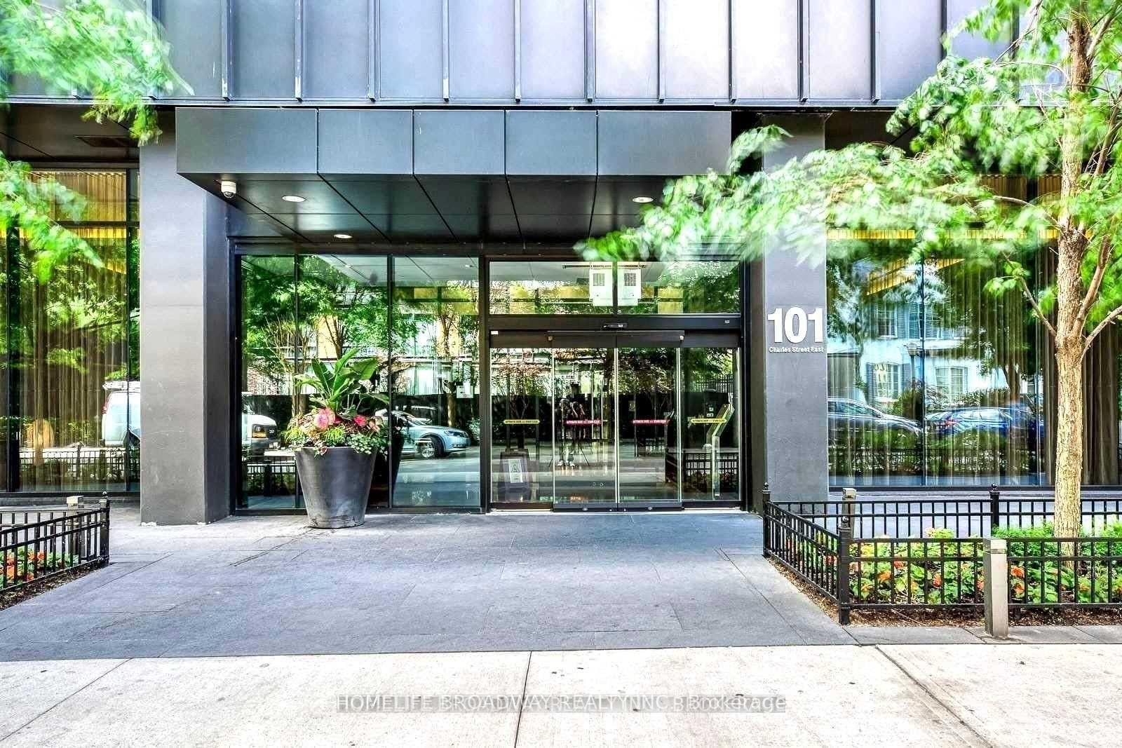 Photo 2 of Unit 1602, 101 Charles Street E, Toronto, Church-Yonge Corridor — HOMEH