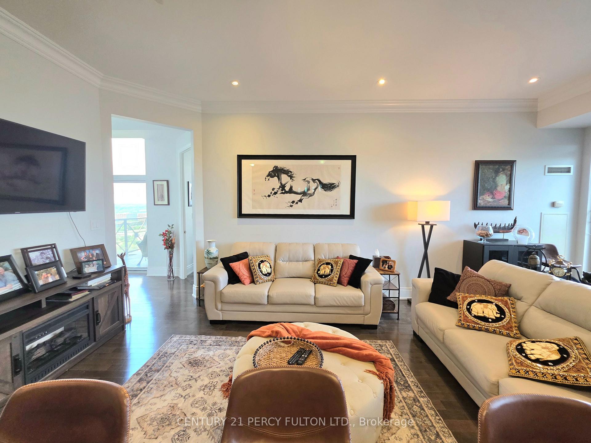 Photo 6 of Unit Ph104, 133 Wynford Drive, North York, Banbury-Don Mills — HOMEH